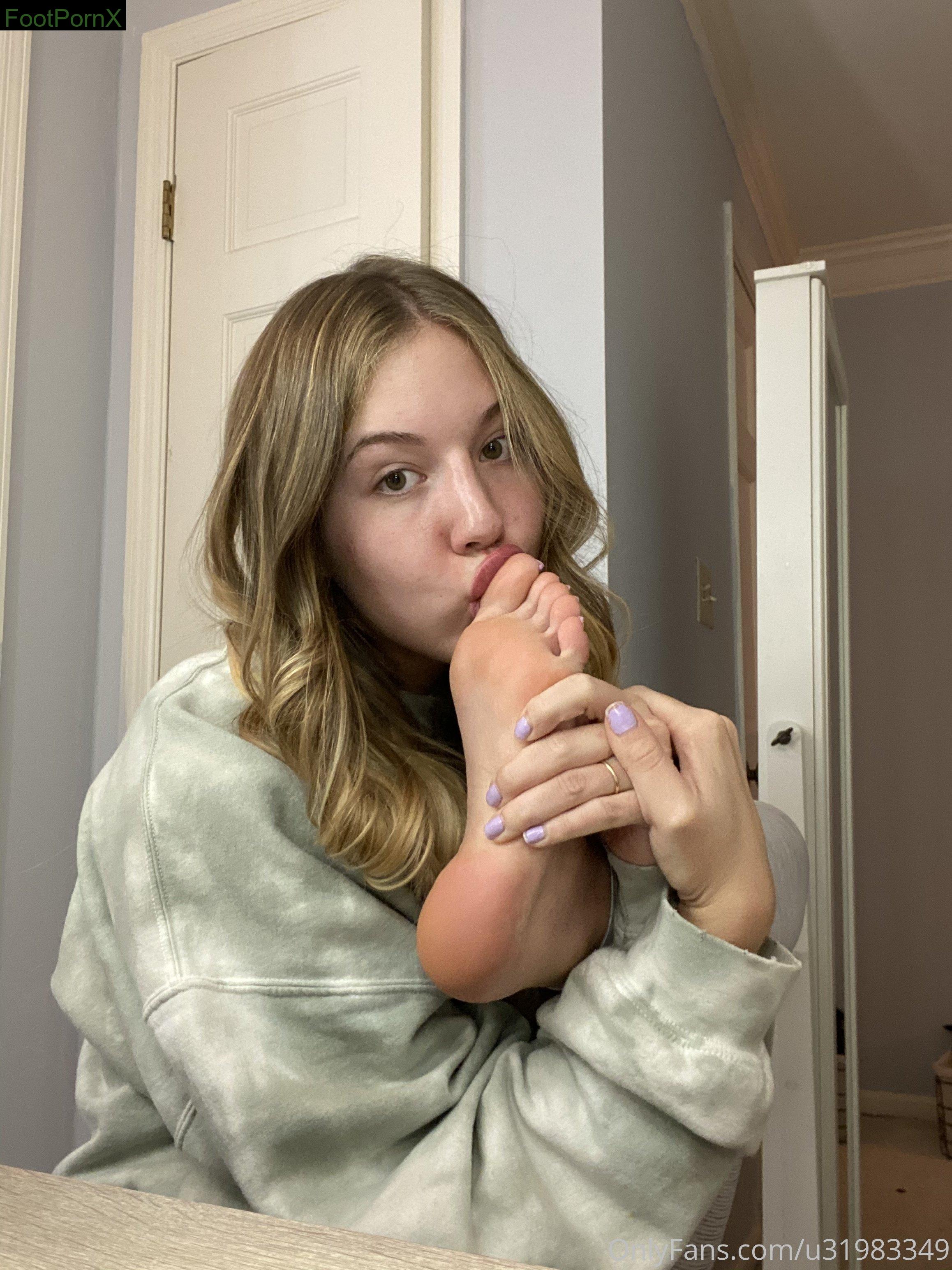 marygrace feet photo 16
