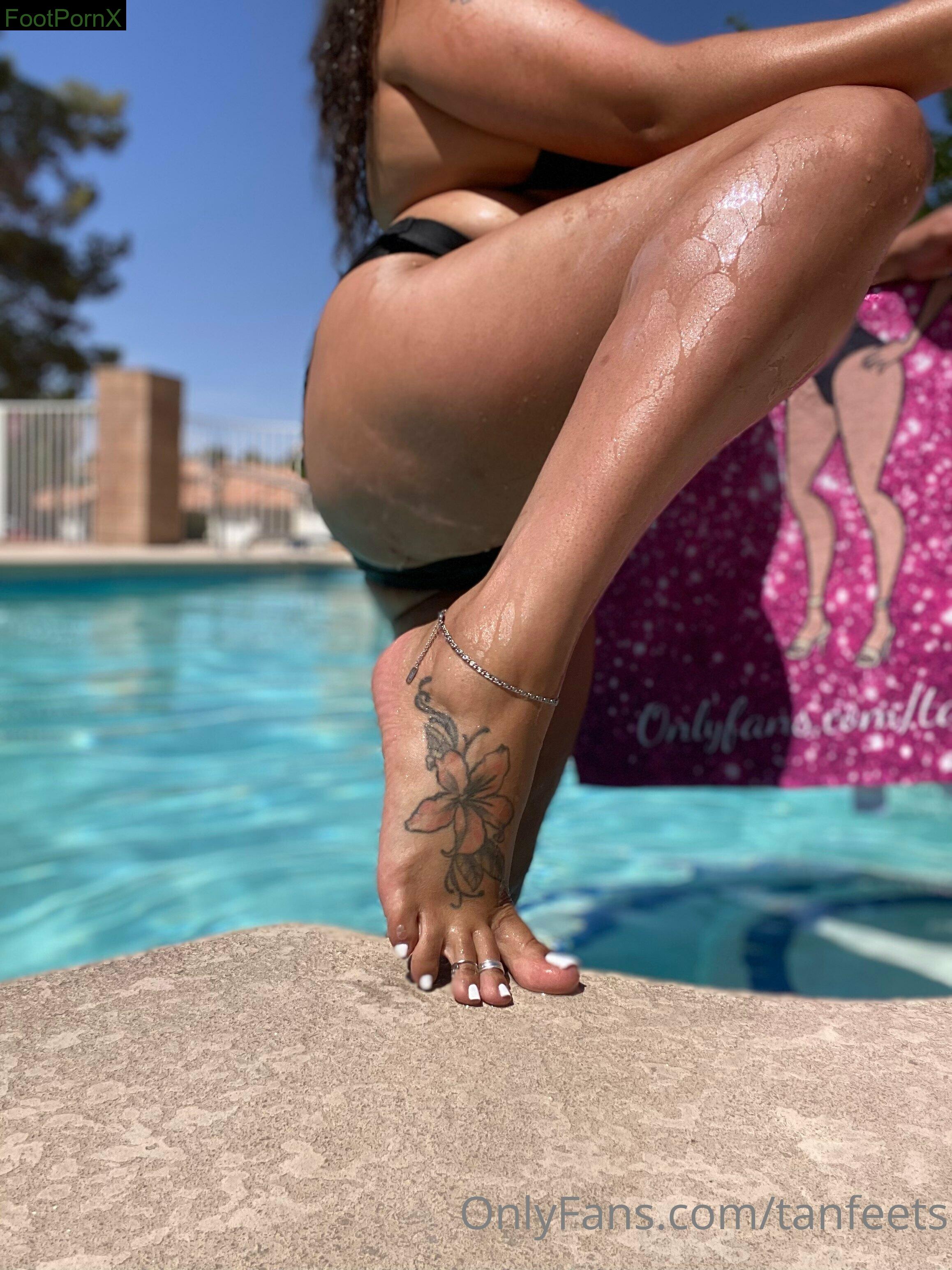 tanfeets feet photo 17