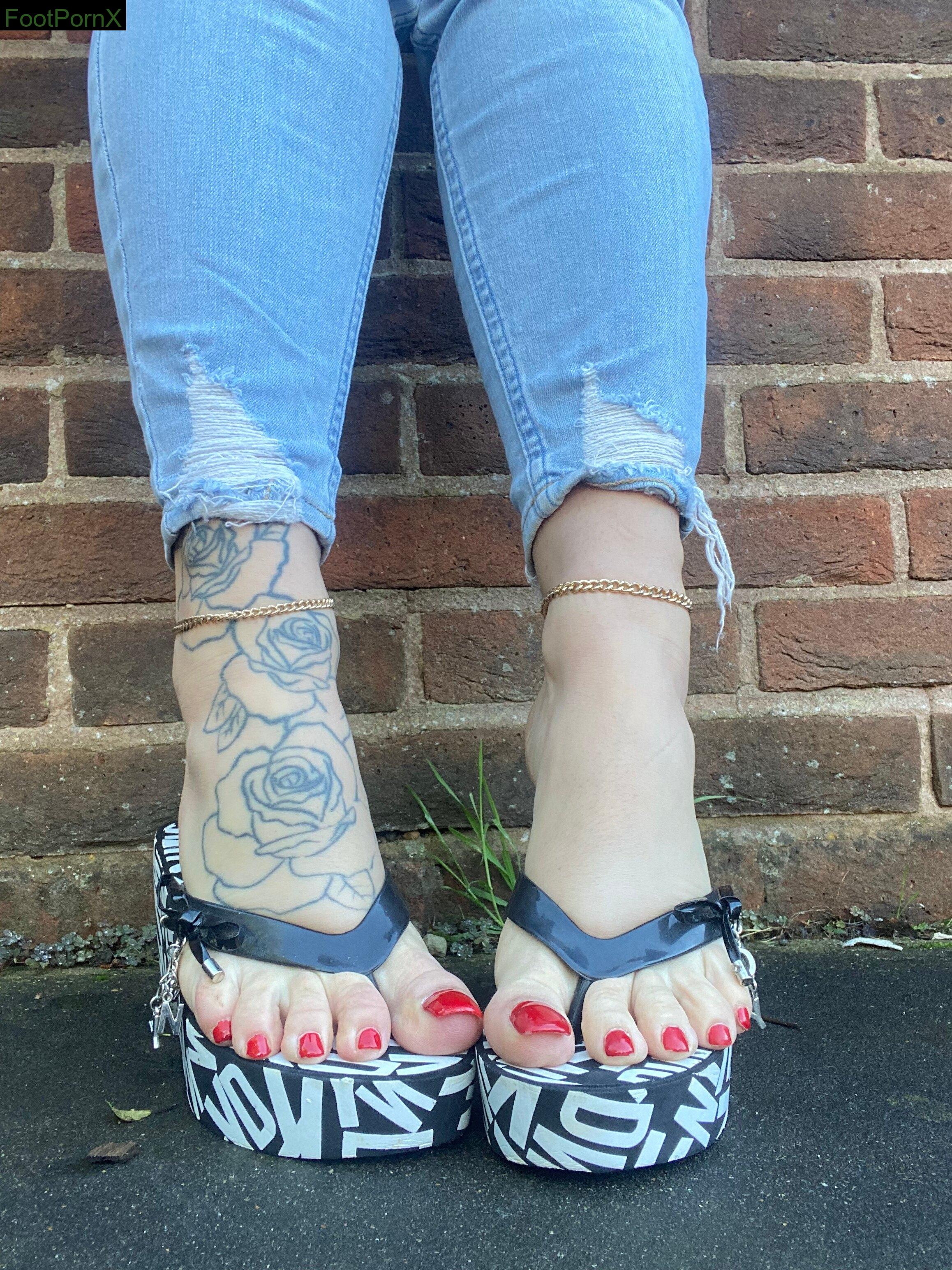 bunnythefootmodel feet photo 3