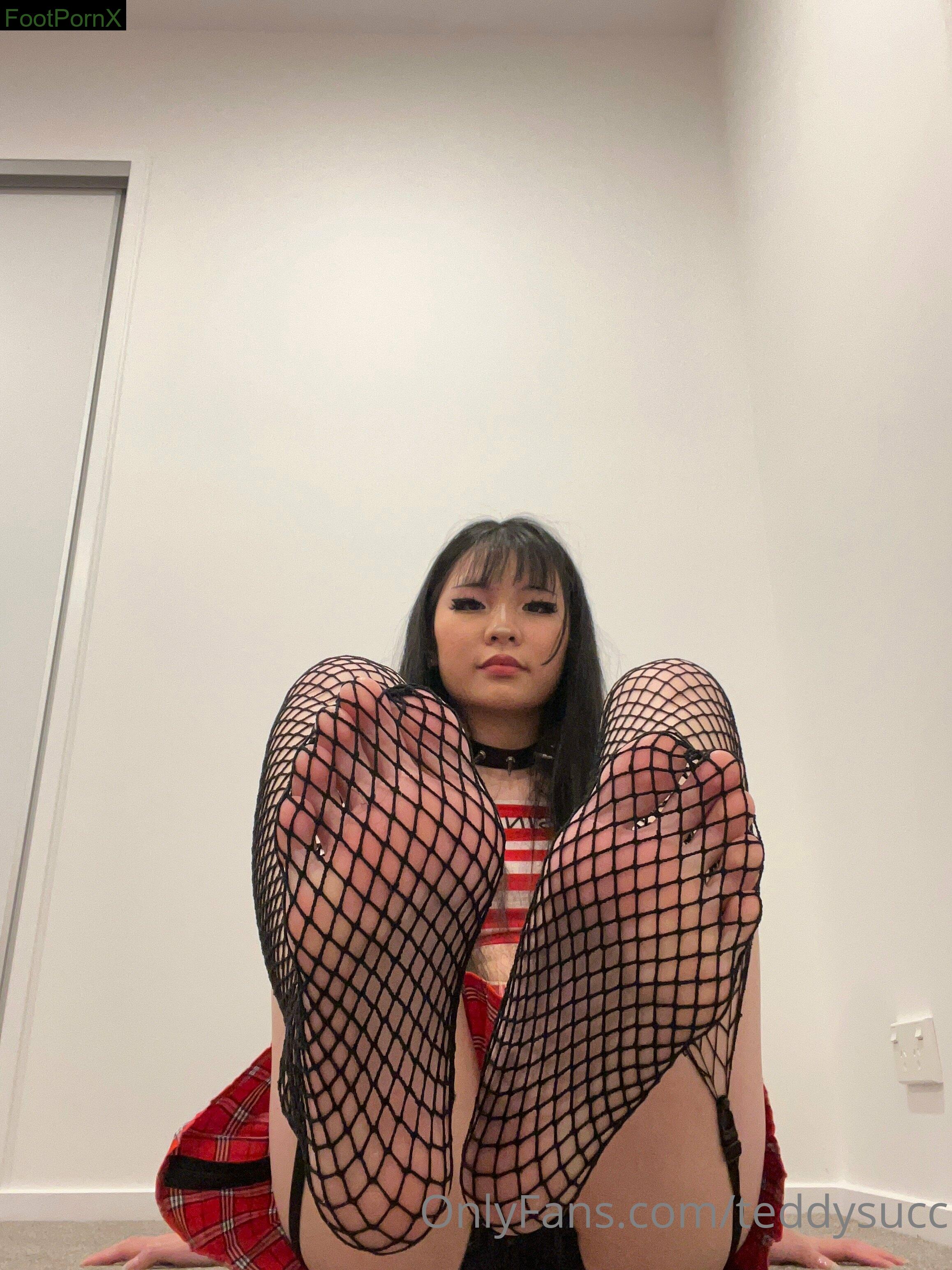 teddysucc feet photo 9