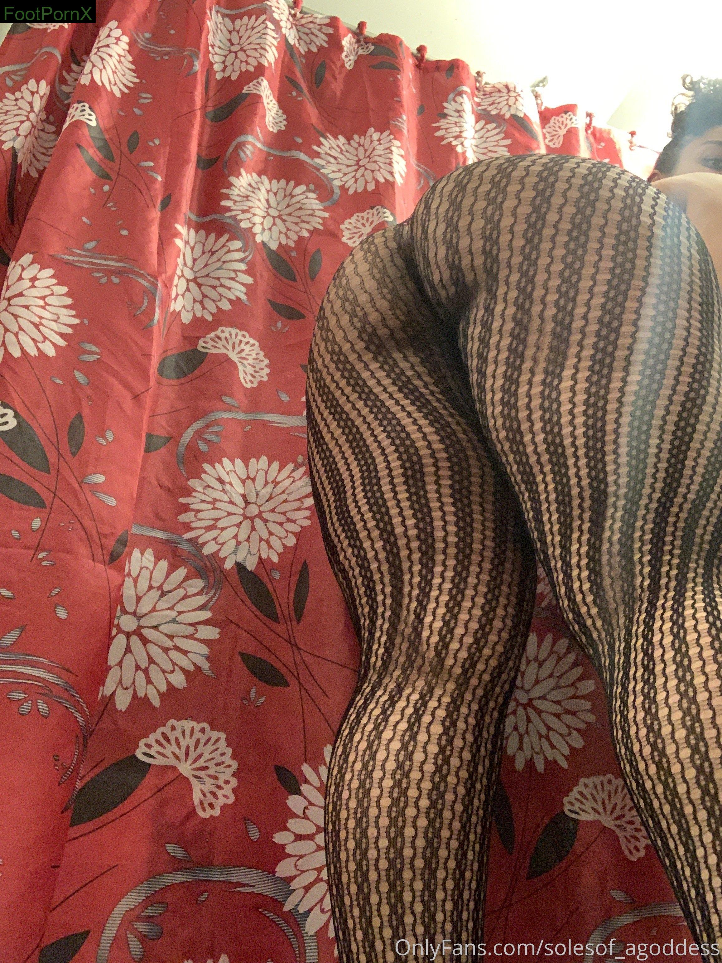 solesof_agoddess feet photo 4