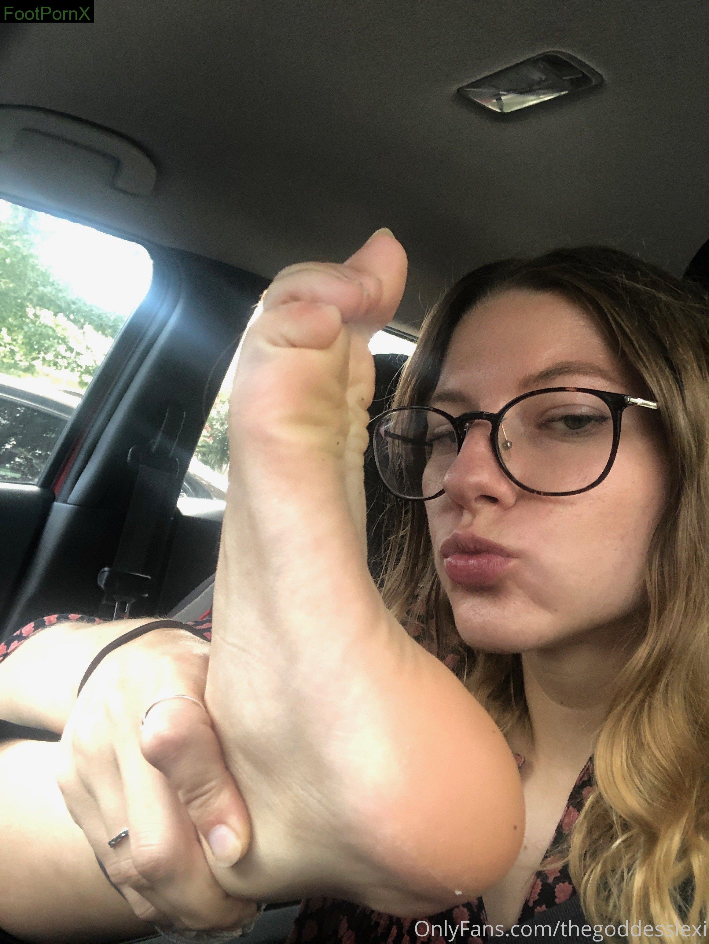 thegoddesslexi feet photo 9
