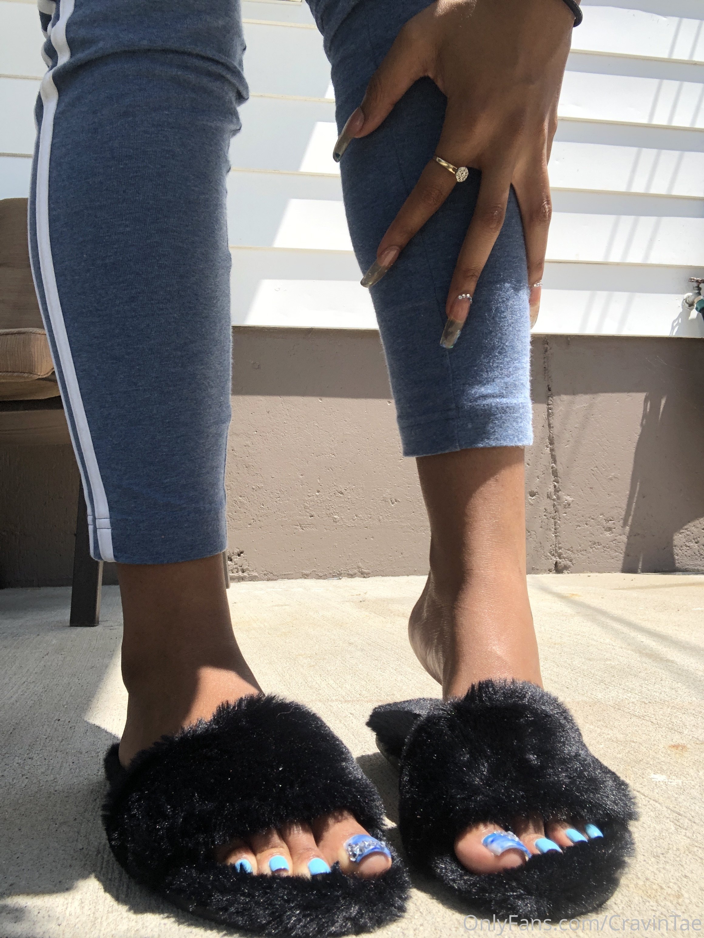 cravintae feet photo 3