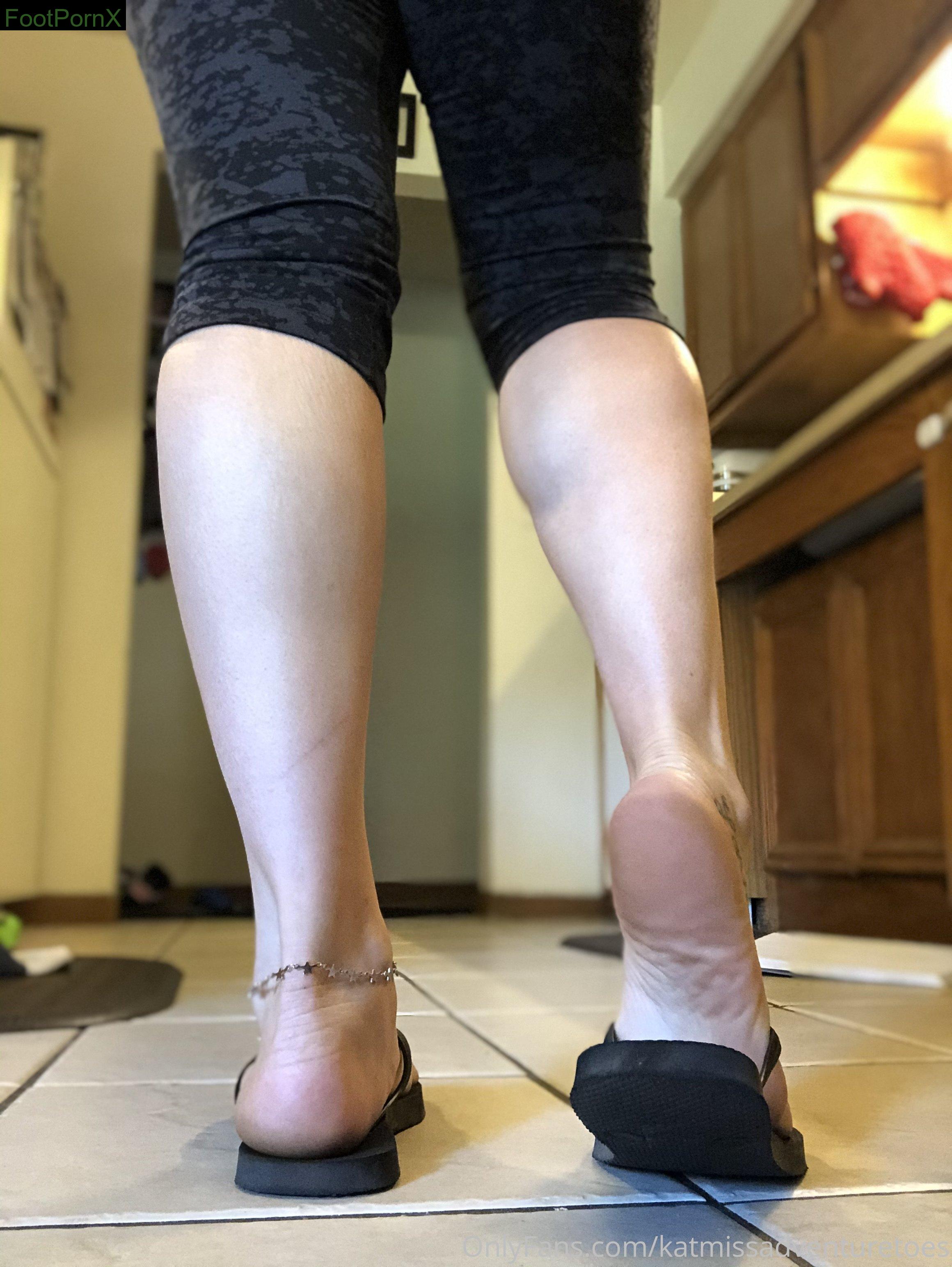 missadventuretoeskat feet photo 24