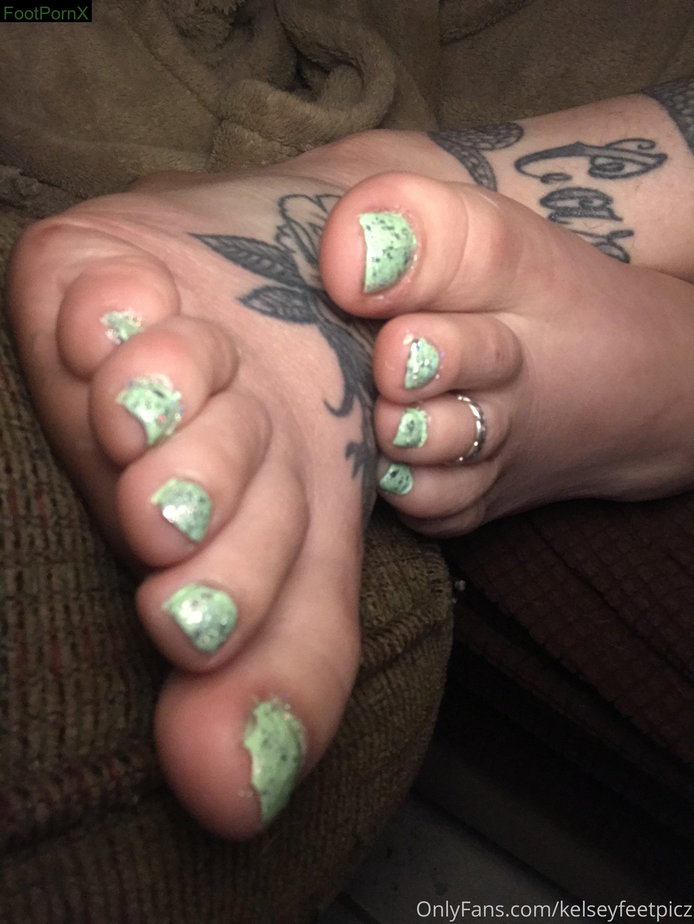 two_sweet_feet feet photo 17