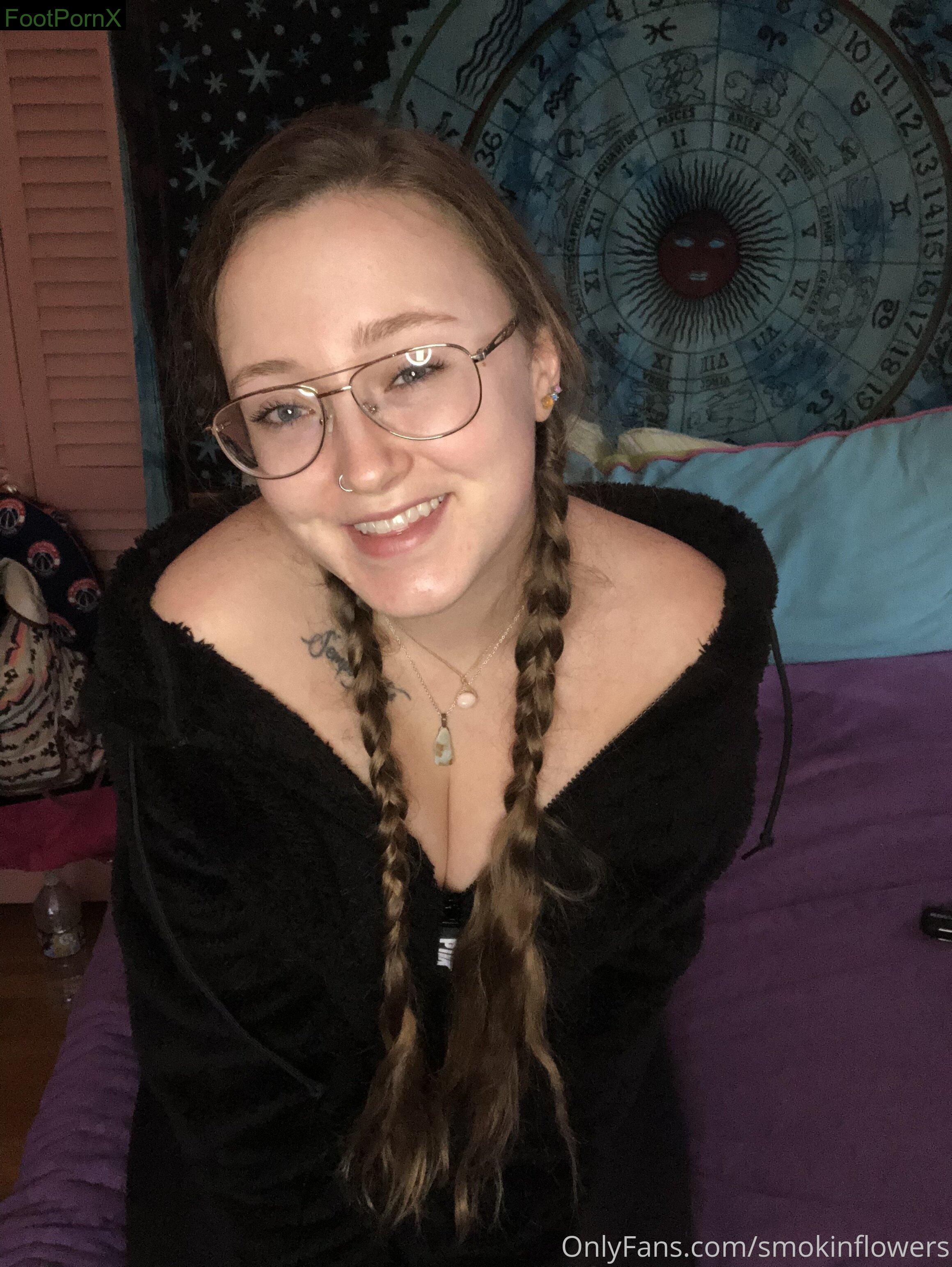 smokinflowers feet photo 21