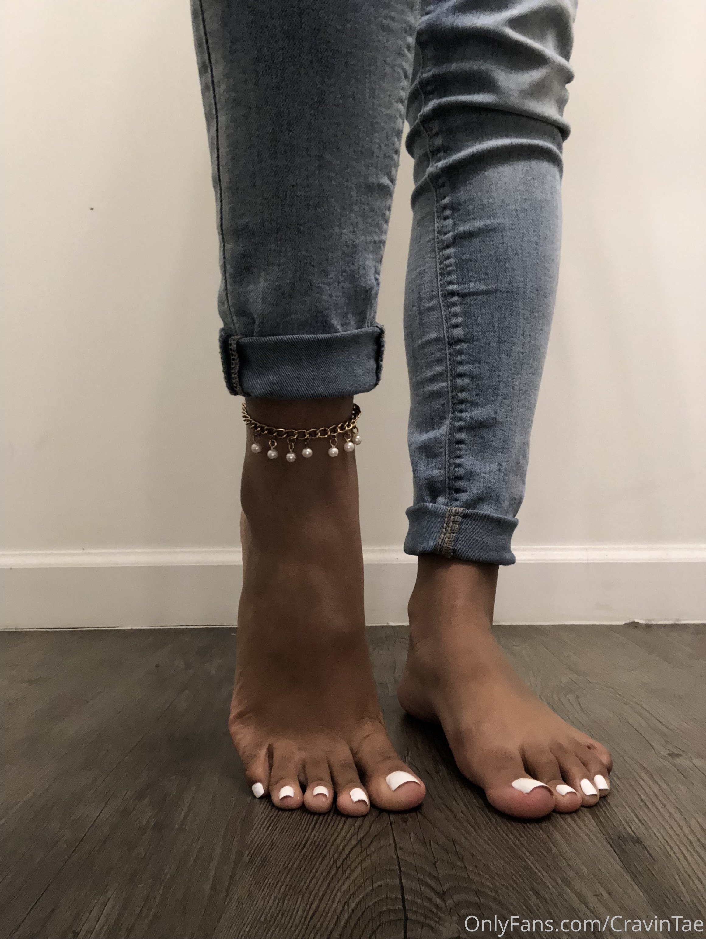 cravintae feet photo 14