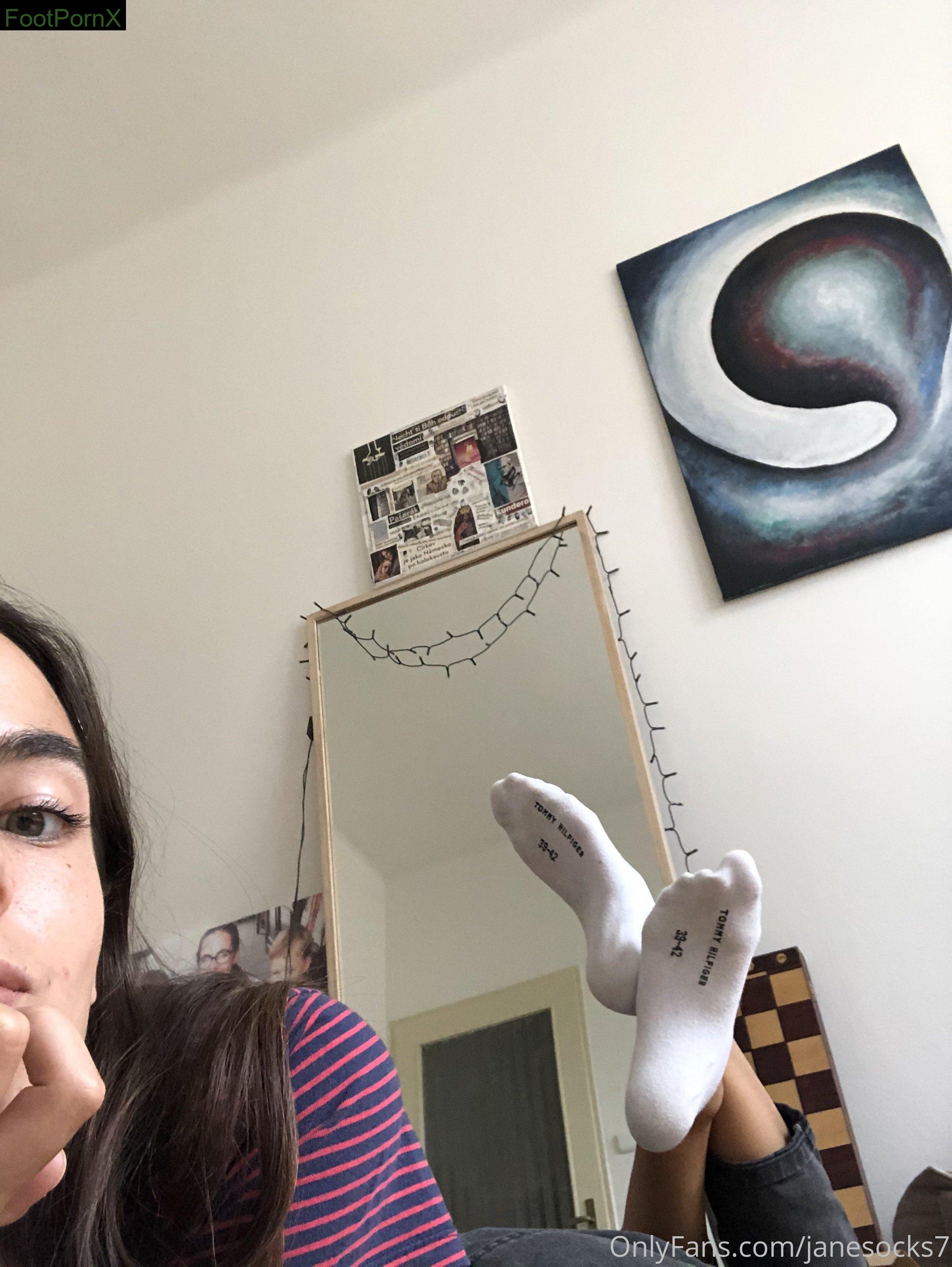 janesocks7 feet photo 19