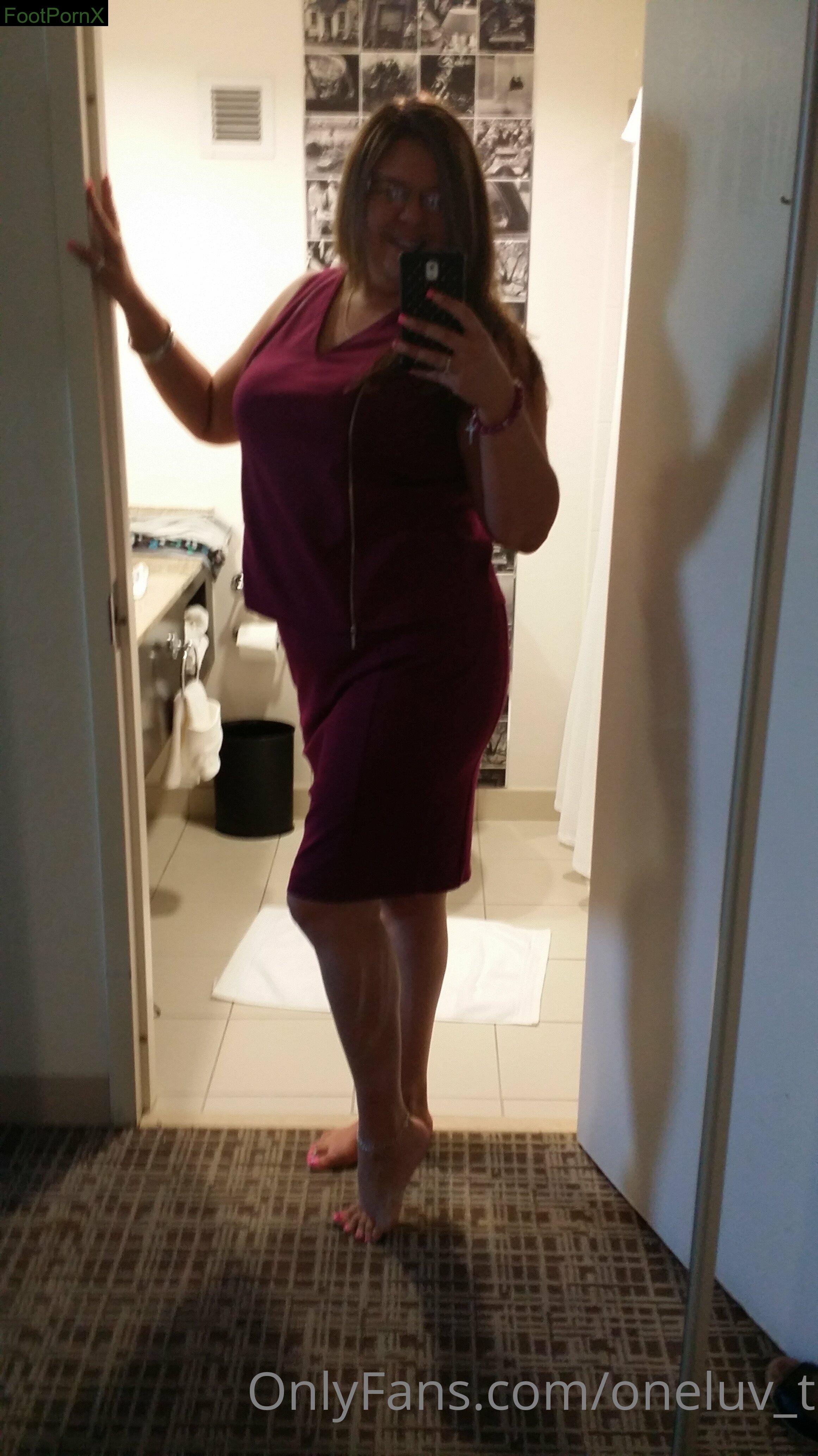 oneluv_t feet photo 18