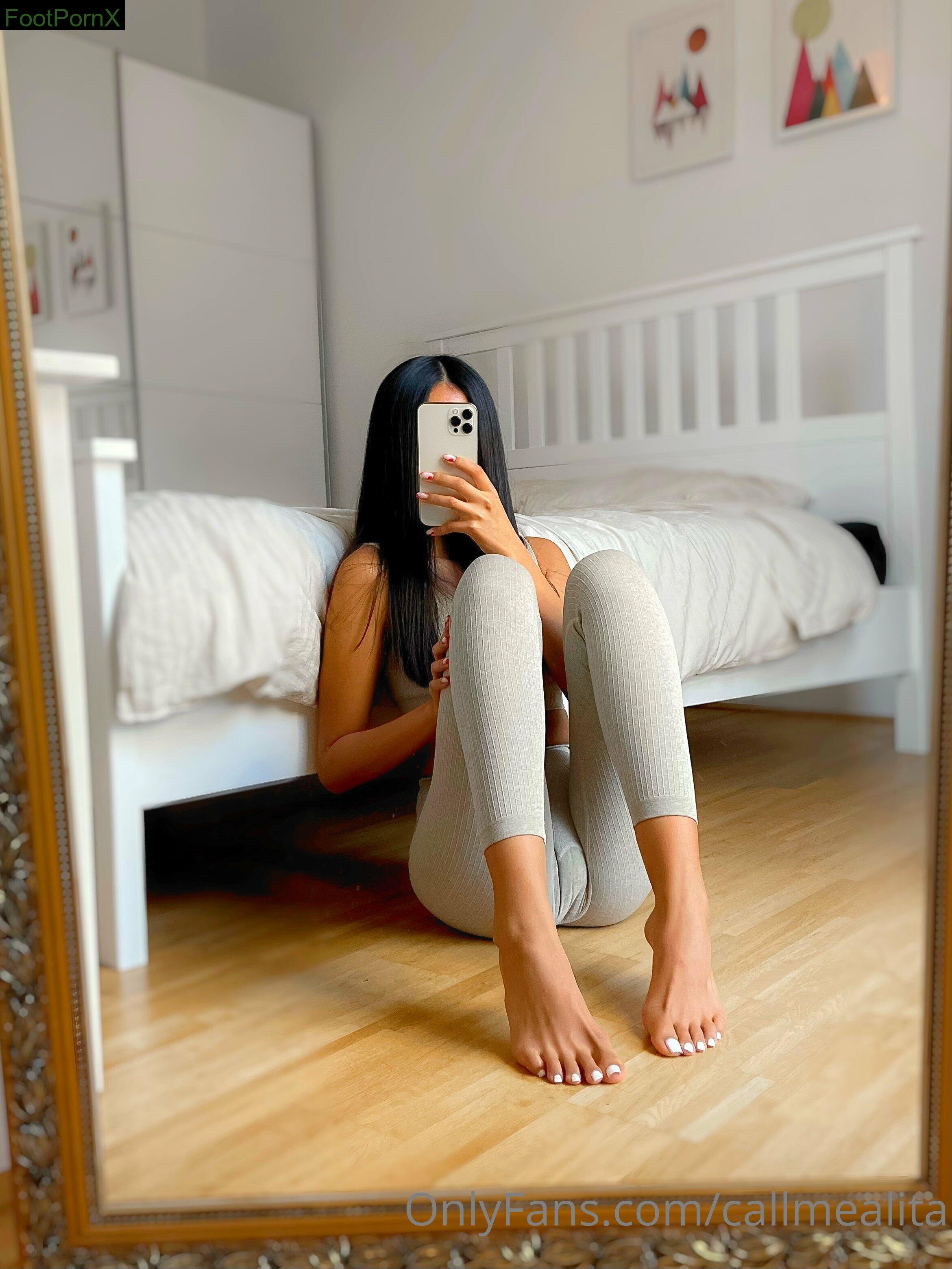 callmealita feet photo 23