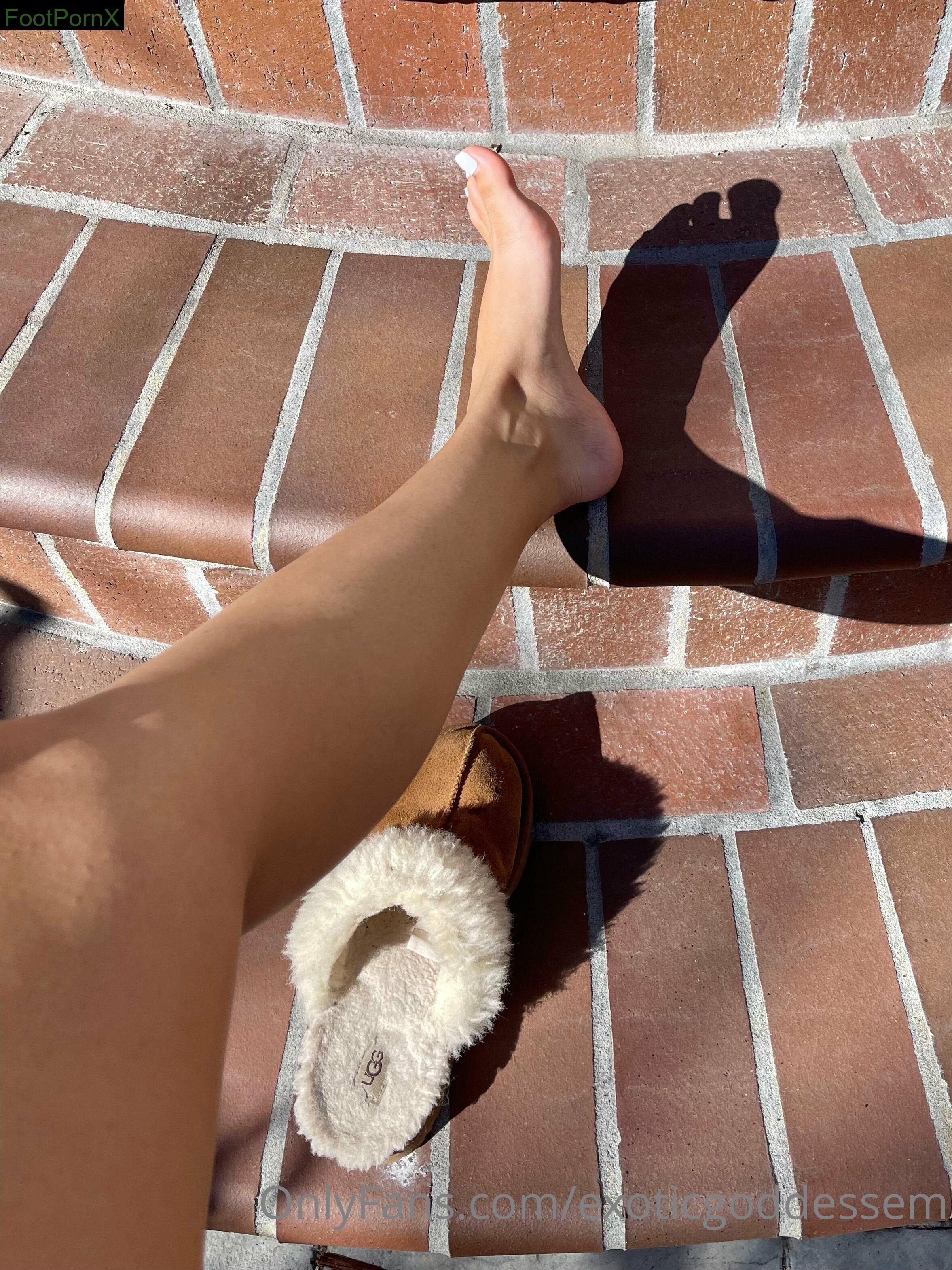exoticgoddessem feet photo 4