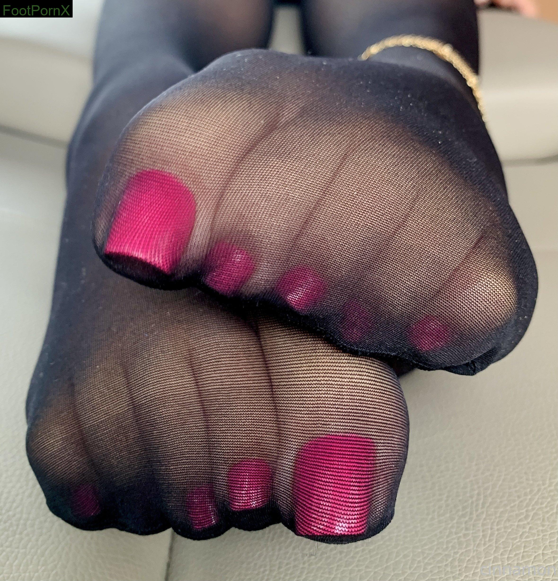 cinnamonfeet2 feet photo 5