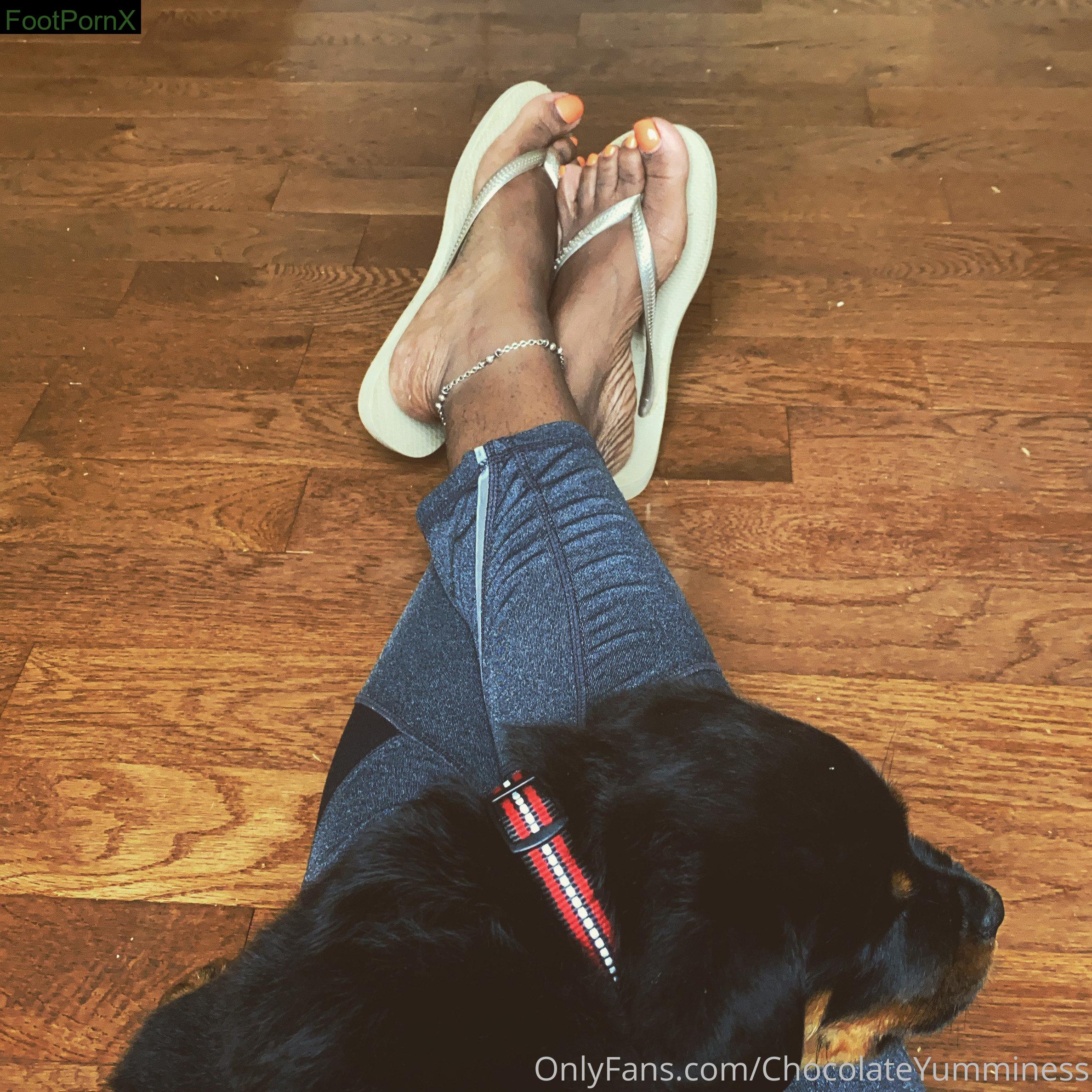 chocolateyumminess feet photo 16