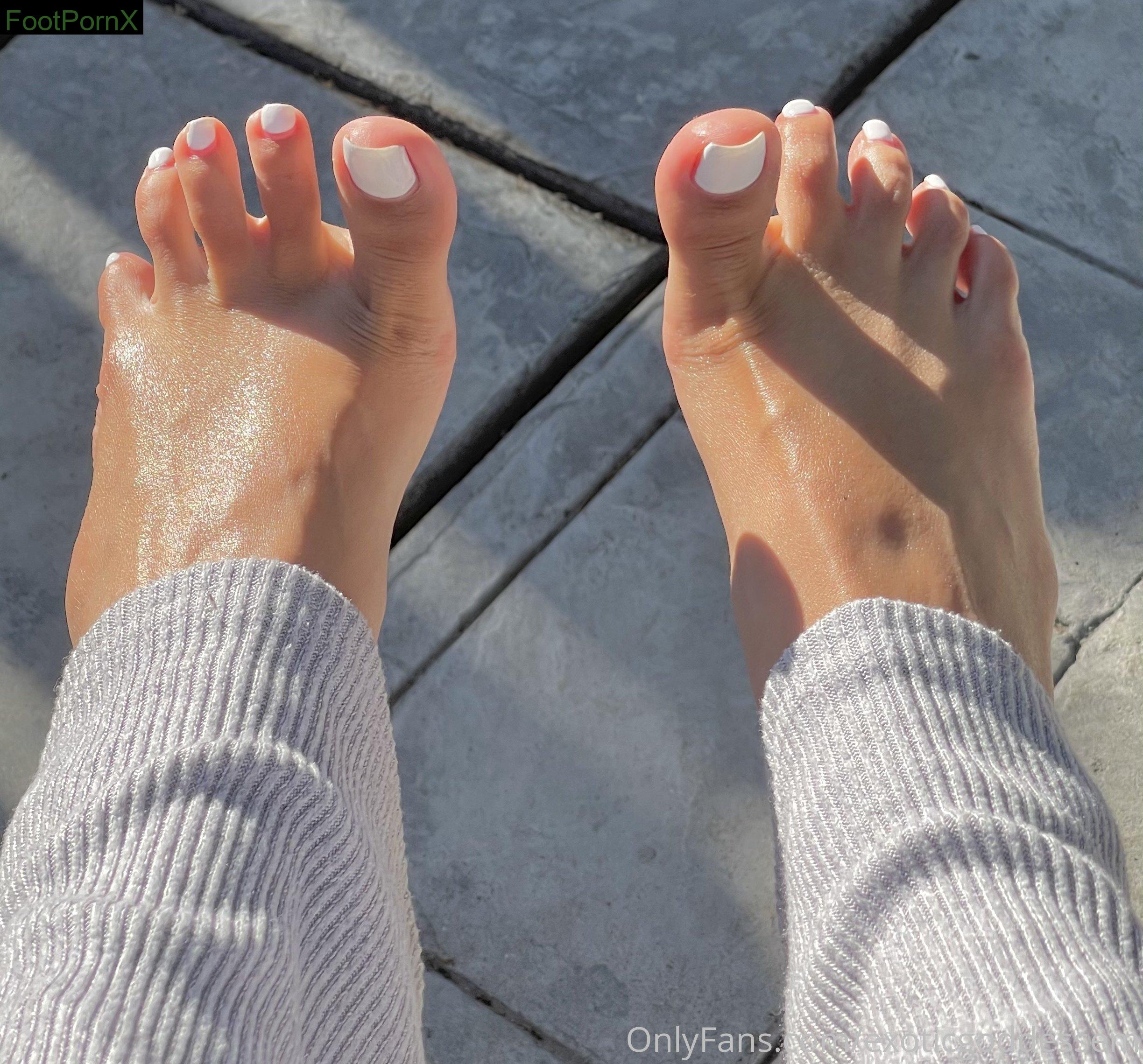 exoticgoddessem feet photo 2