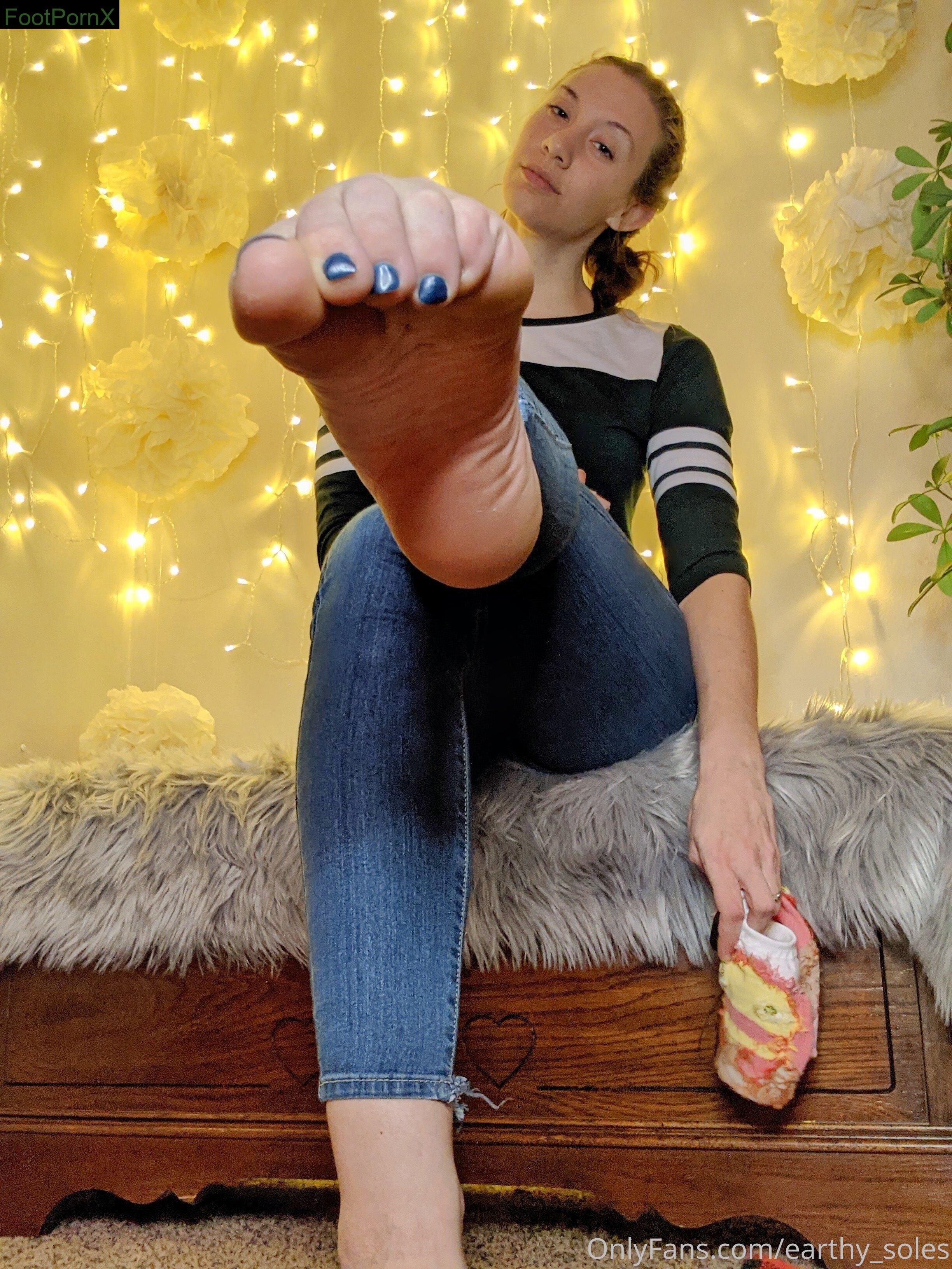 earthy_soles feet photo 23
