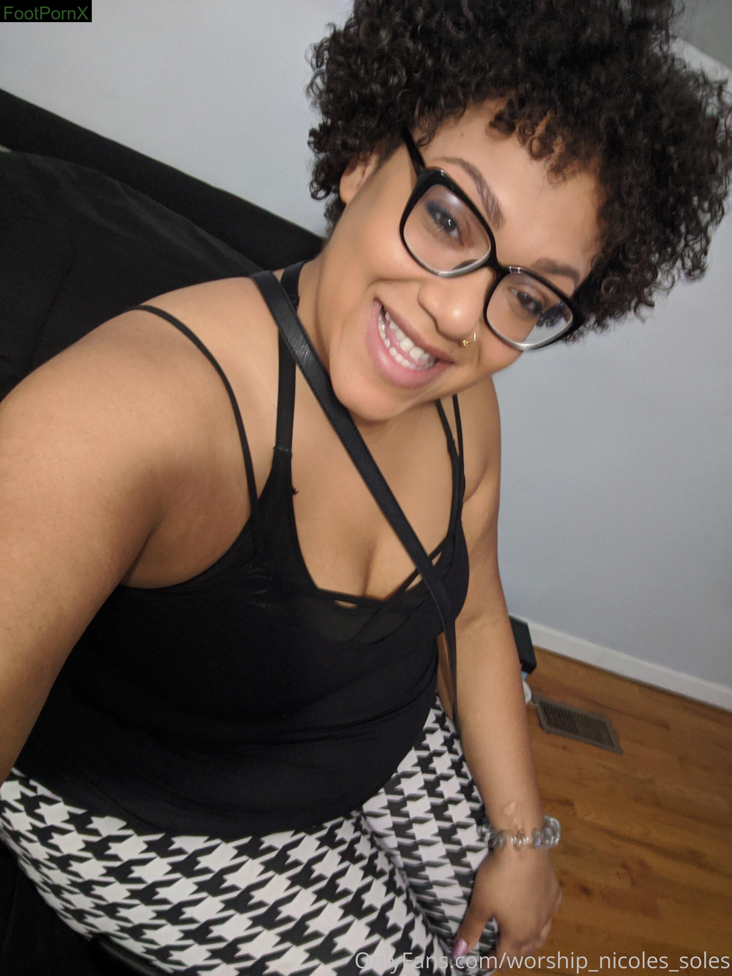 worship_nicoles_soles feet photo 15