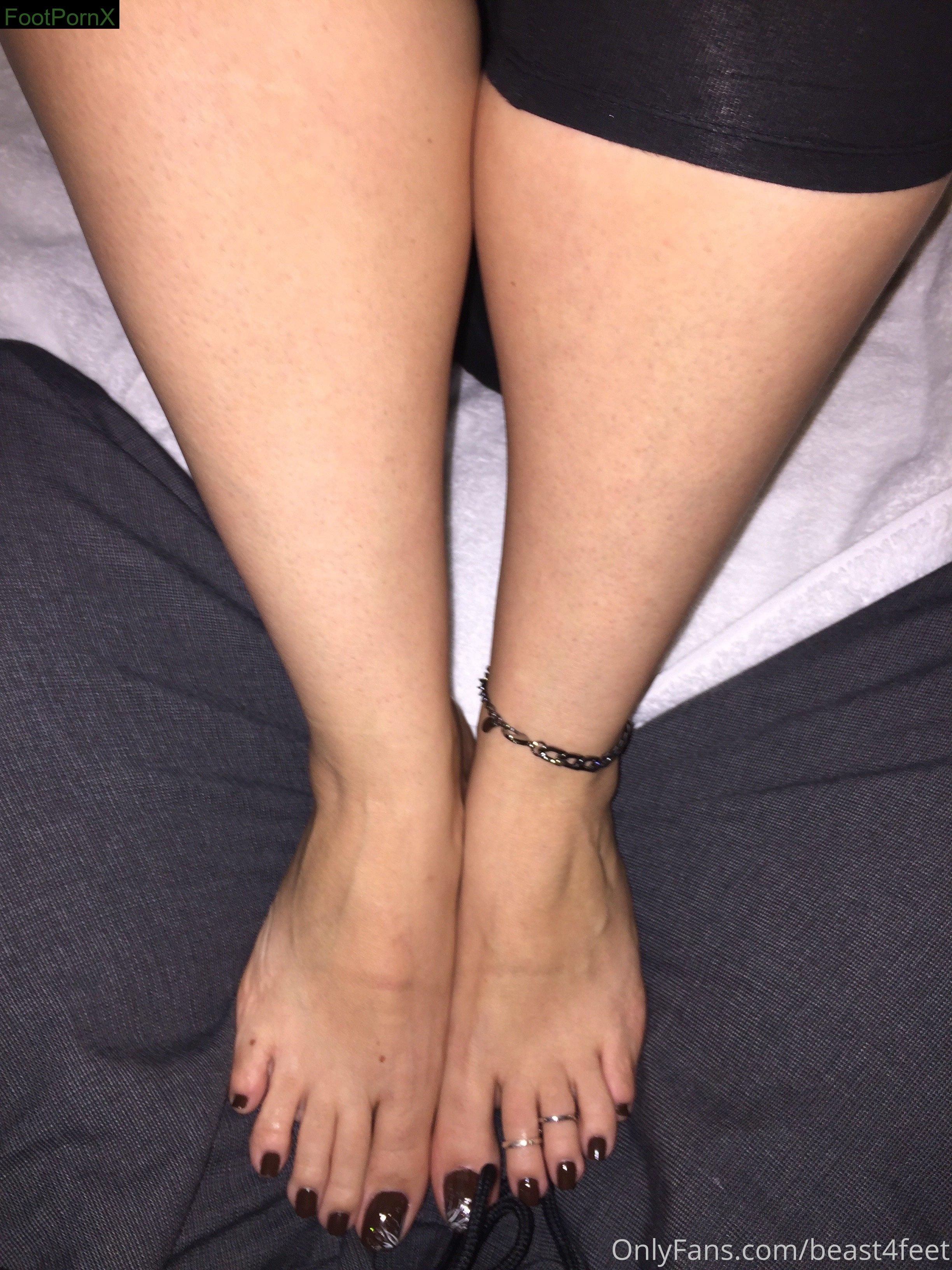 beast4feet feet photo 4