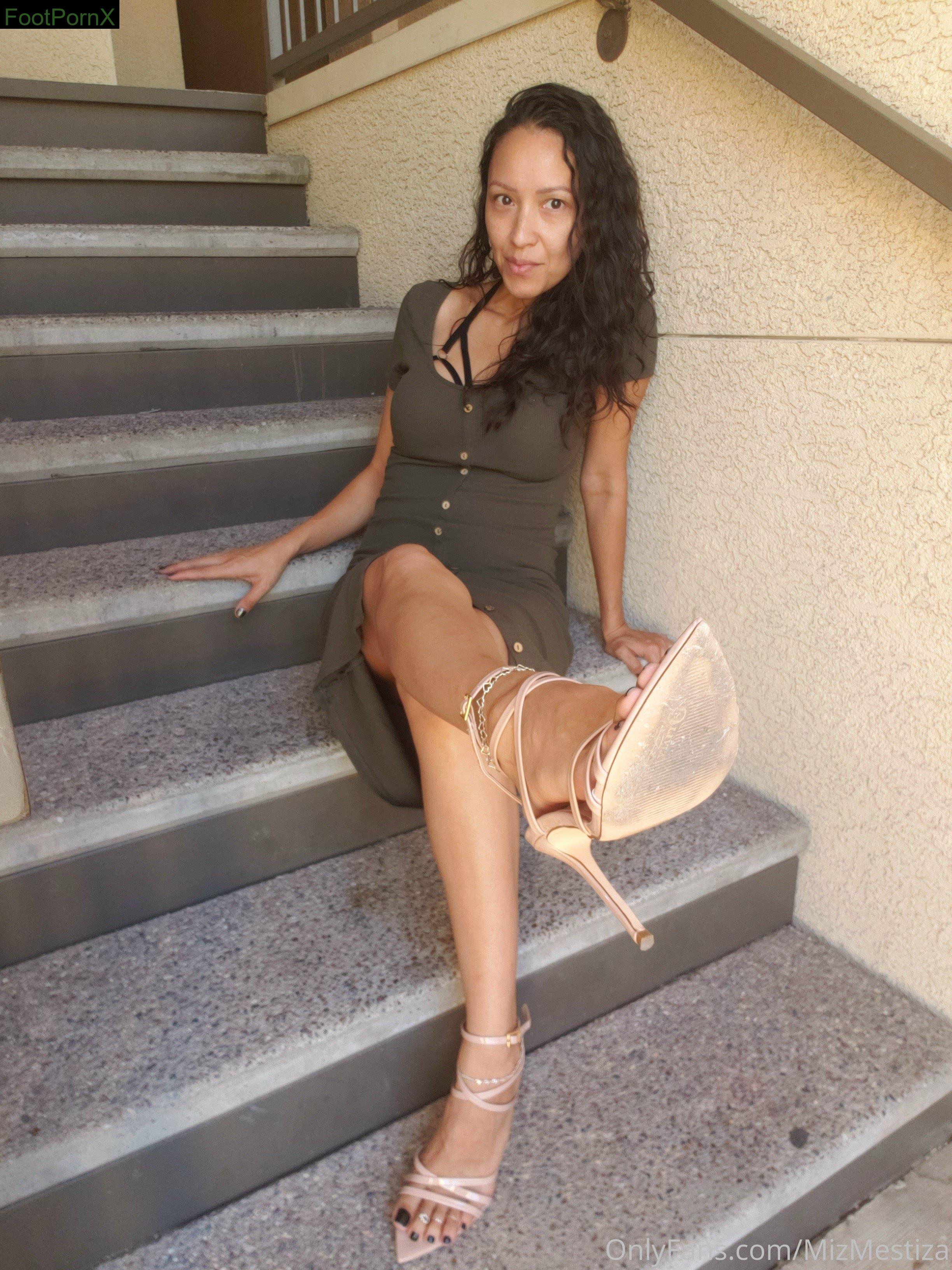 sexymestiza feet photo 15