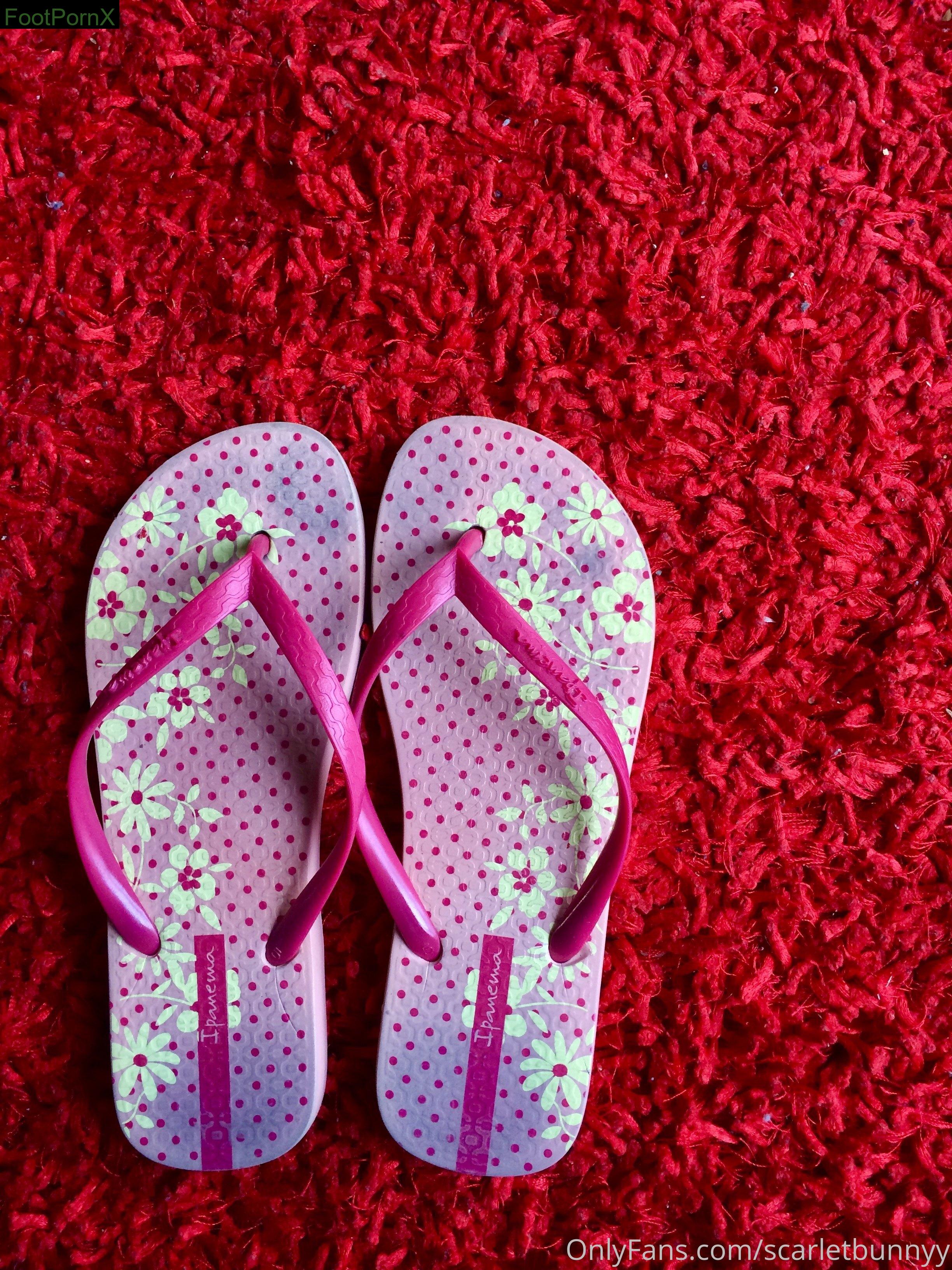 scarletbunnyy feet photo 3