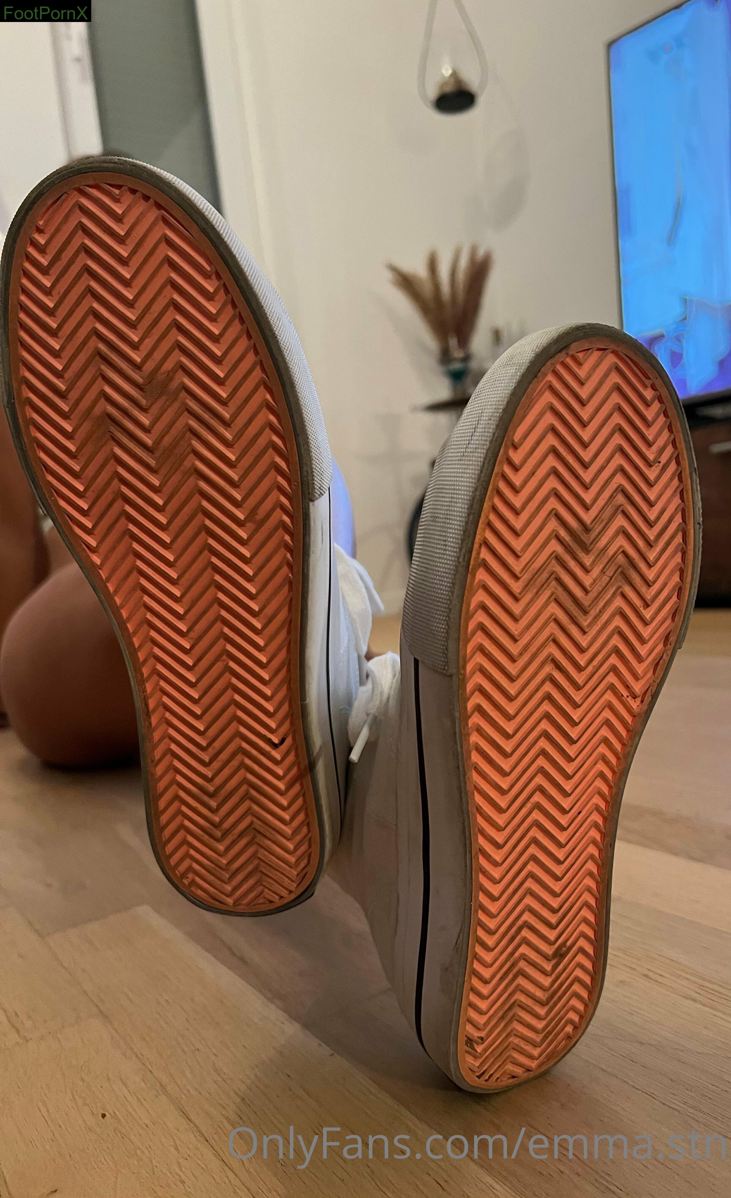 emma.stn feet photo 13
