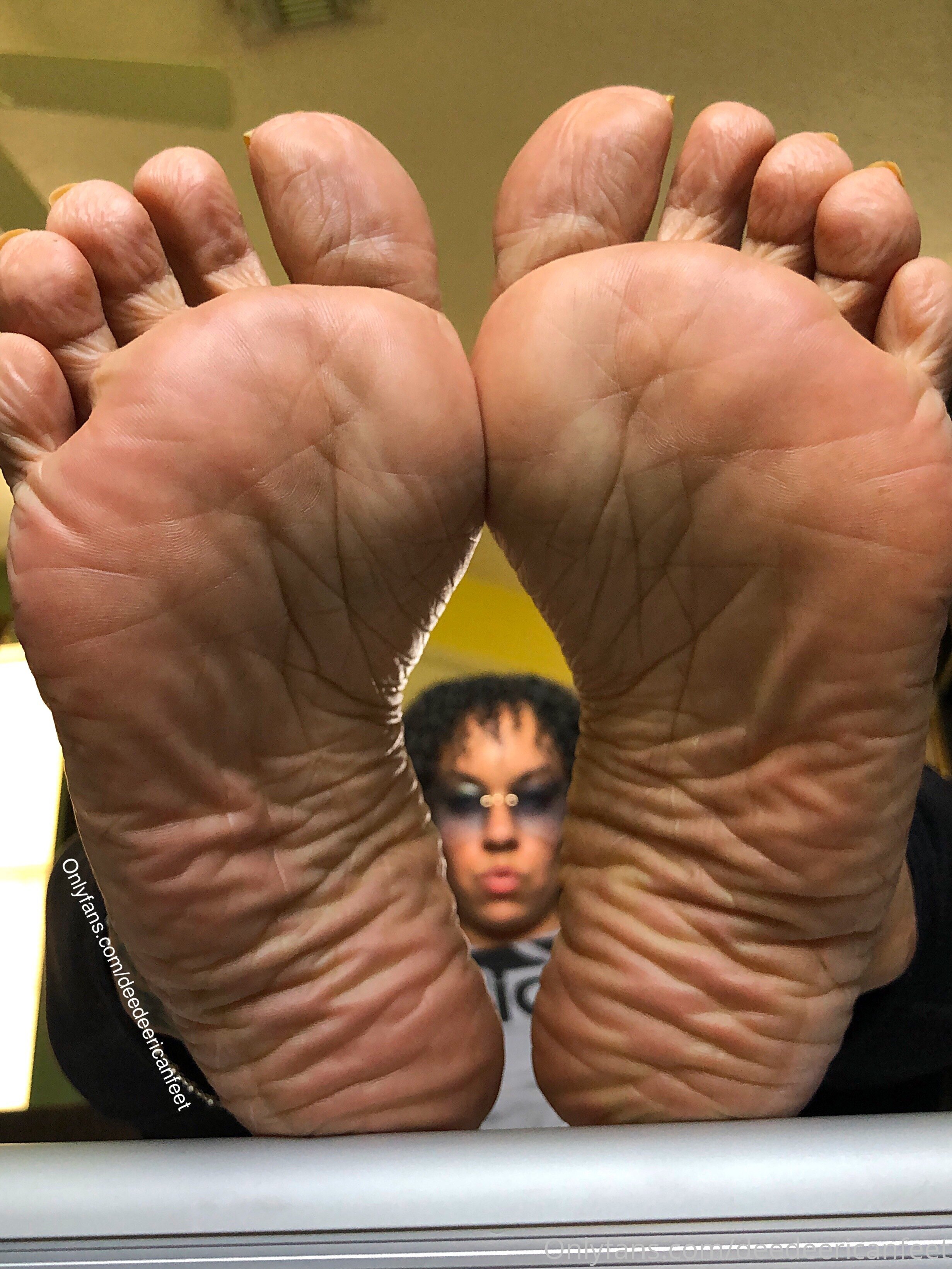 deedeericanfeet feet photo 12