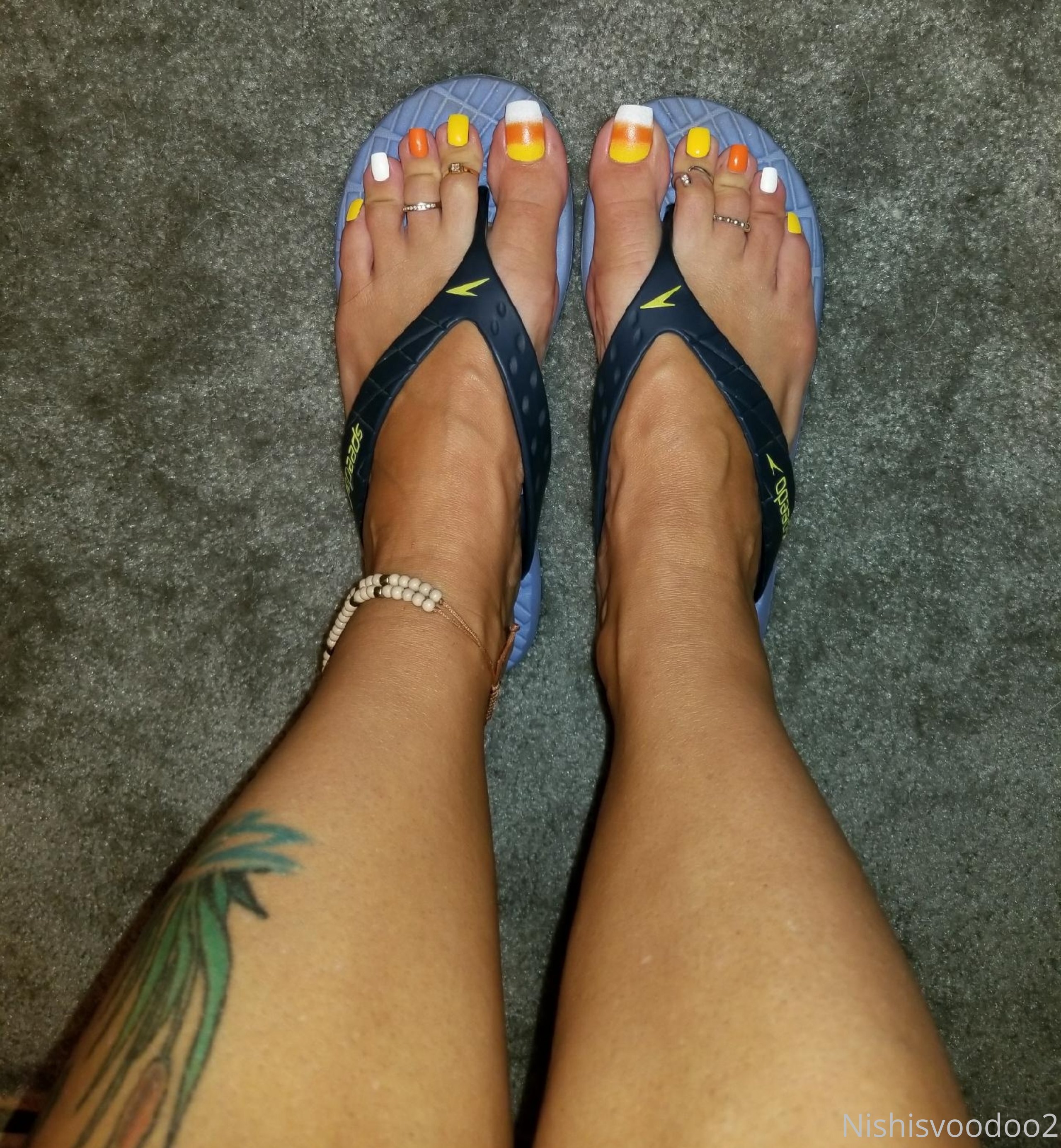 nishisvoodoo2 feet photo 1
