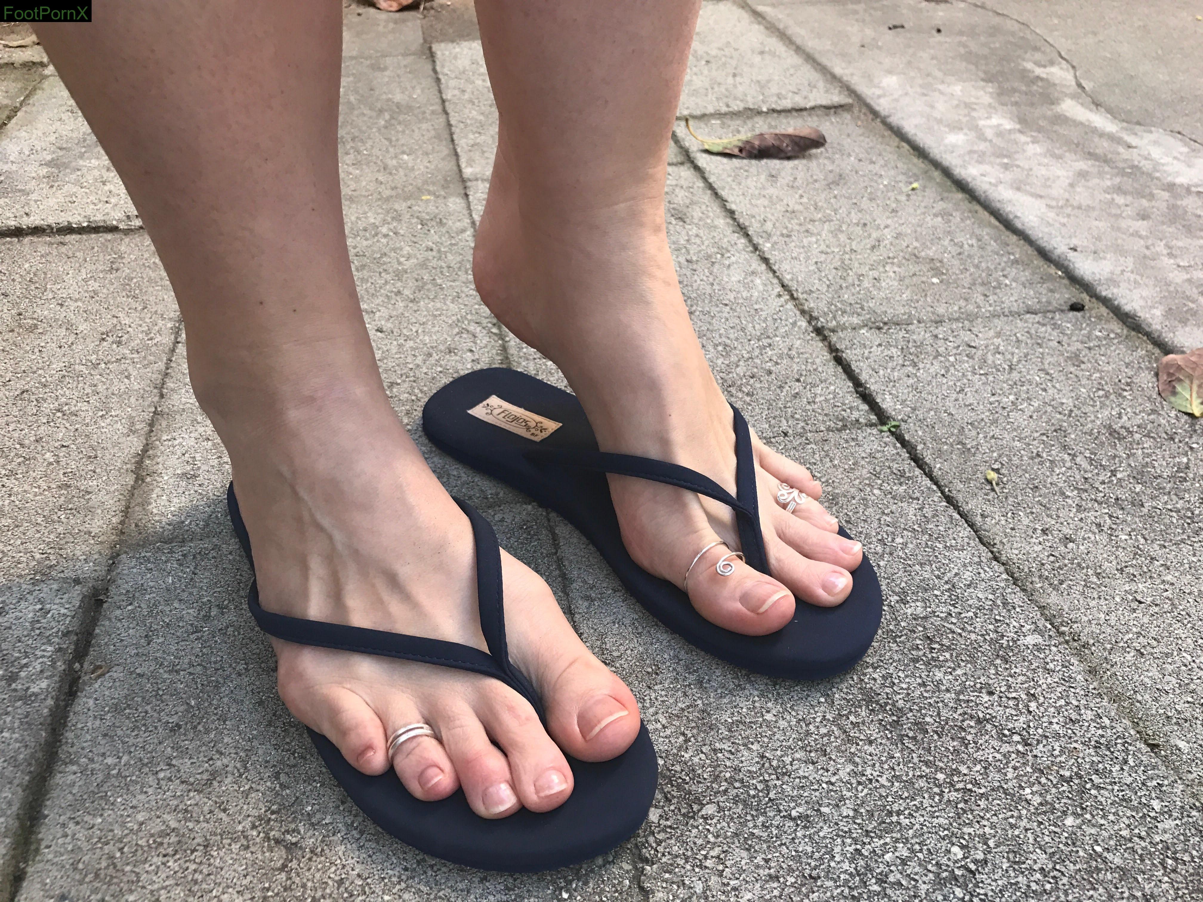 ilovebriannakelly feet photo 3