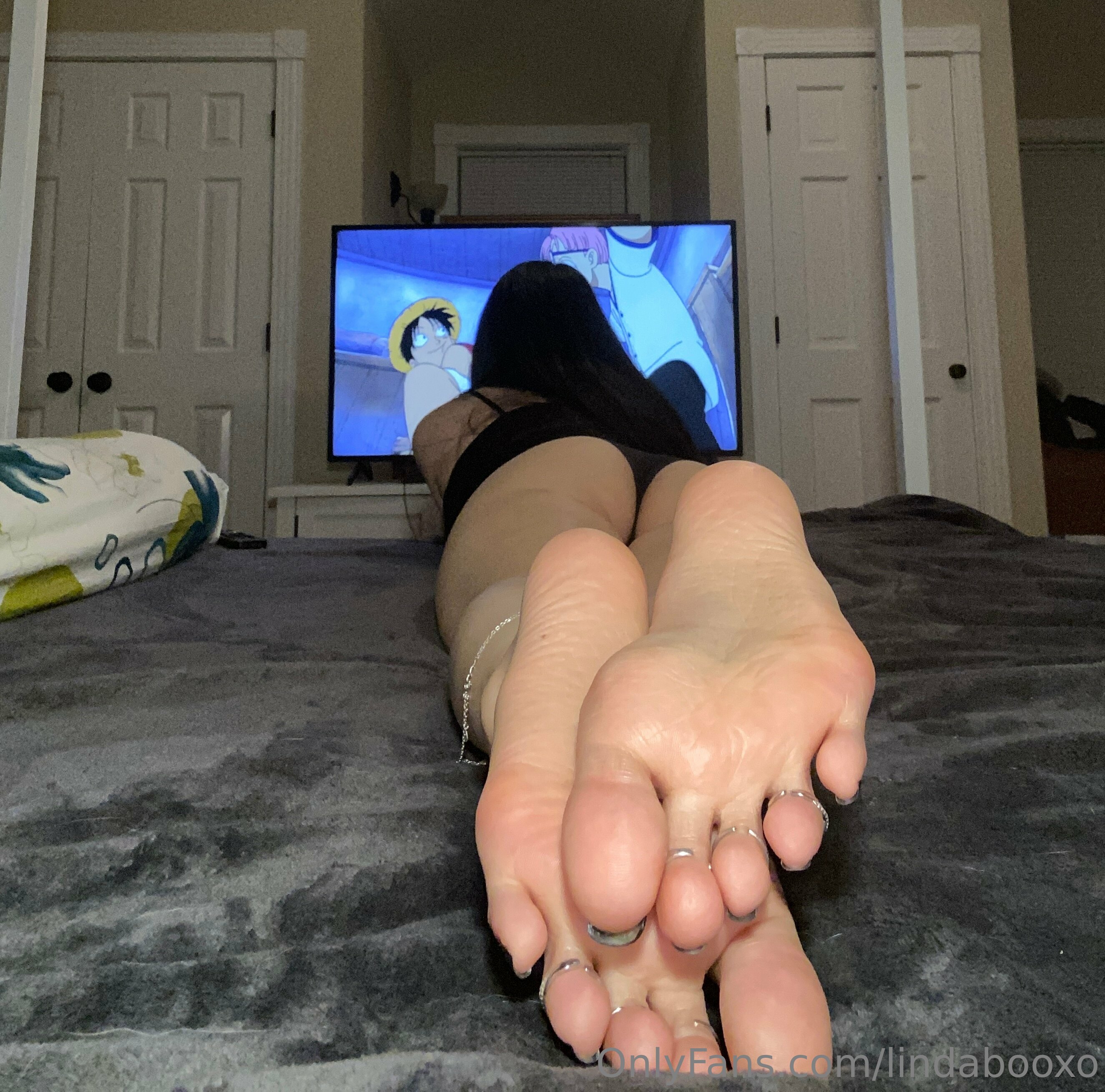 lindabooxo feet photo 5
