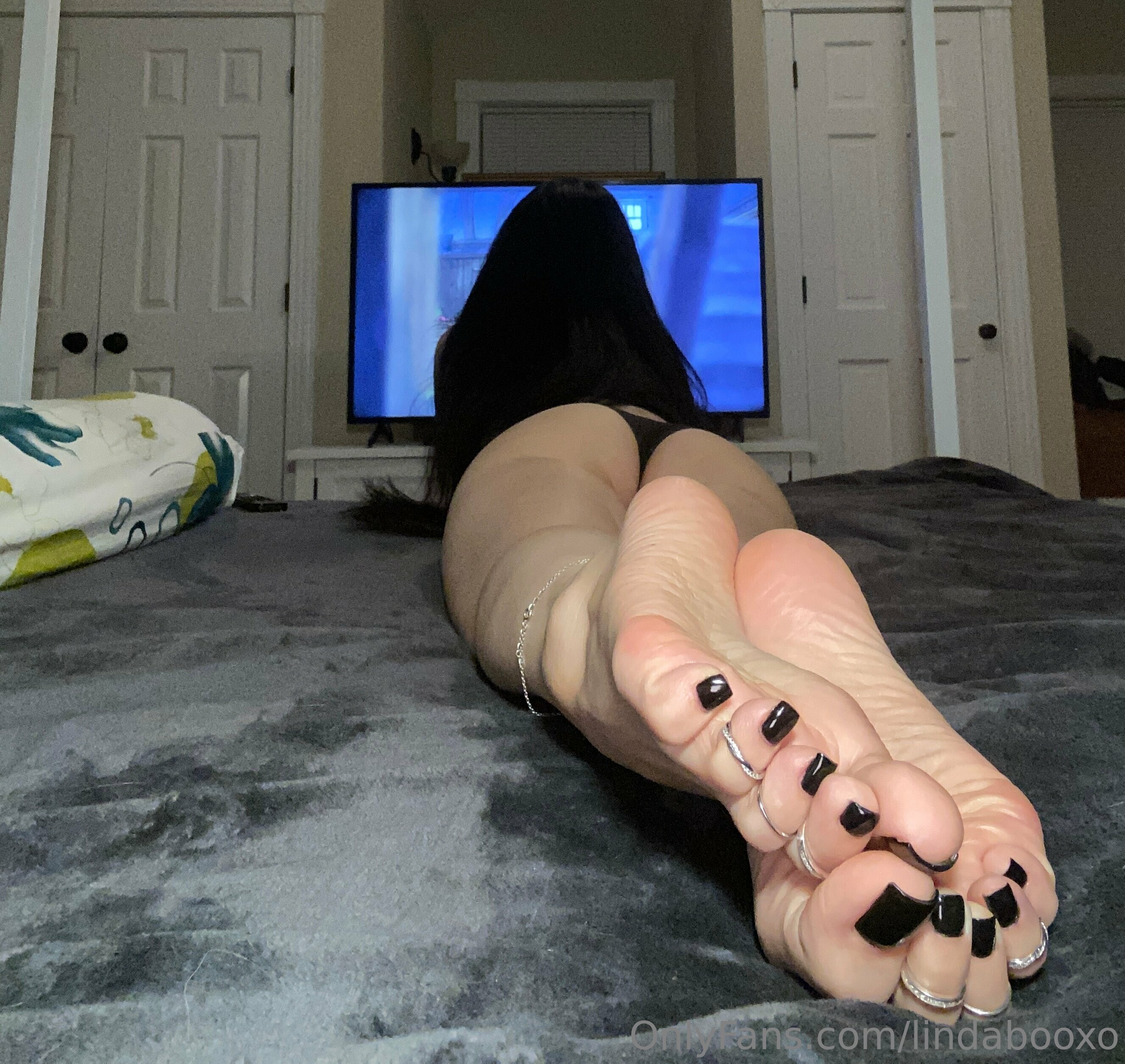 lindabooxo feet photo 4