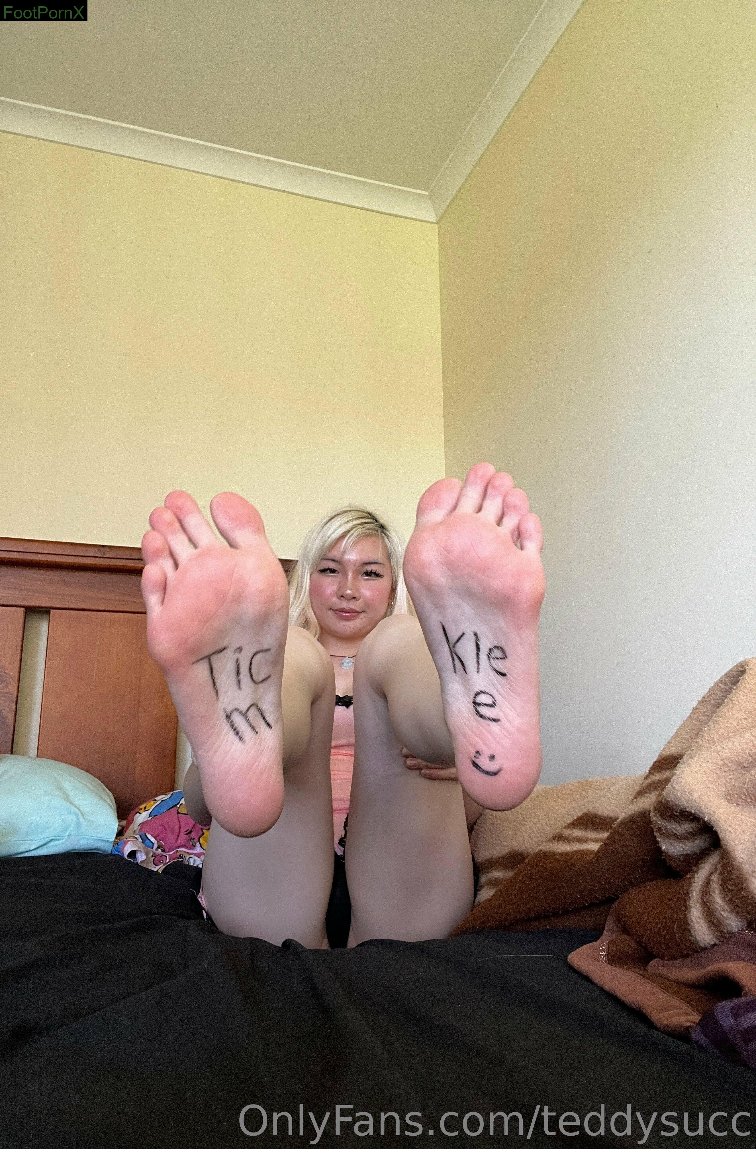 teddysucc feet photo 4