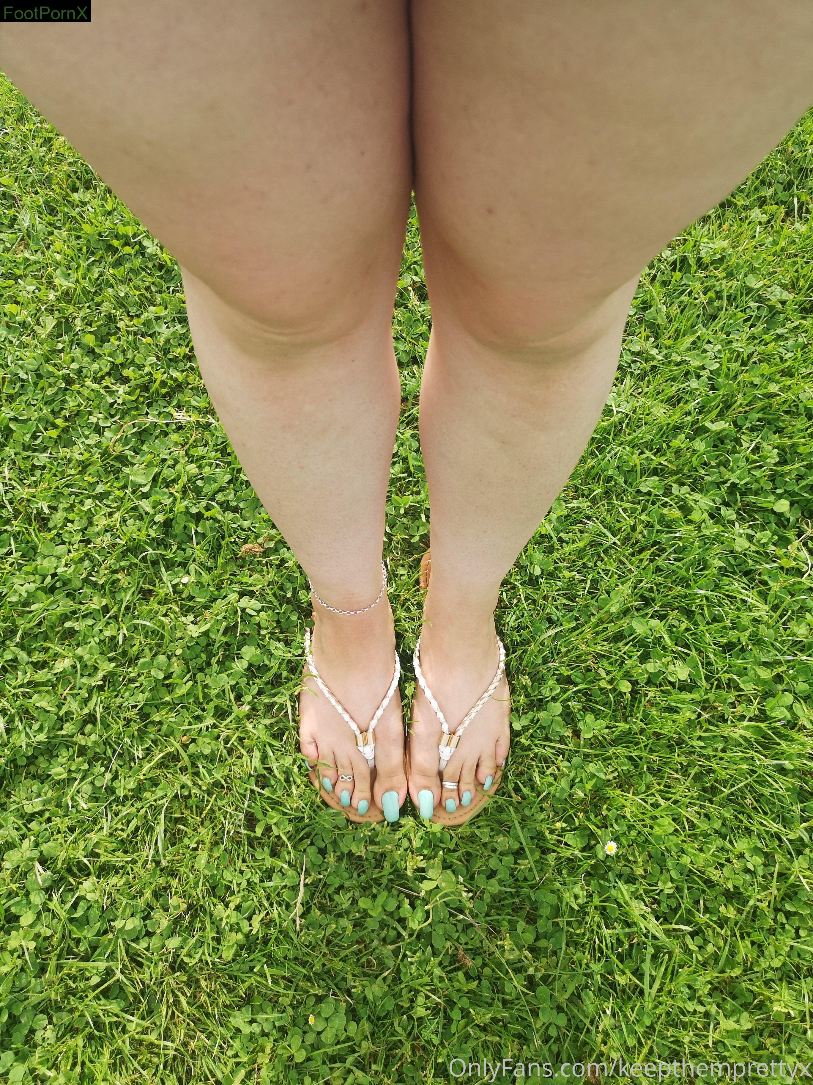 keepthemprettyx feet photo 19