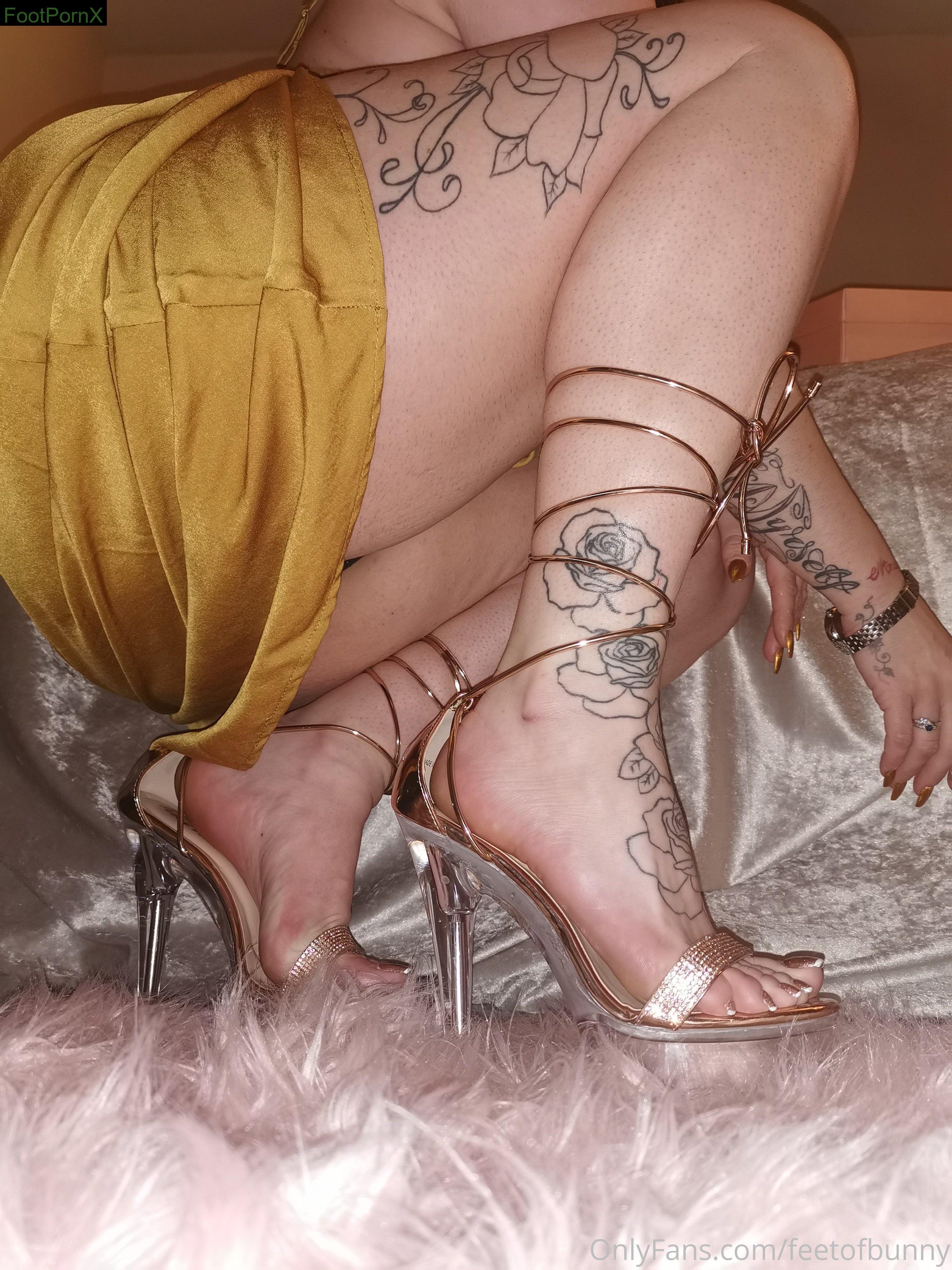 Feet Of Bunny feet photo 19