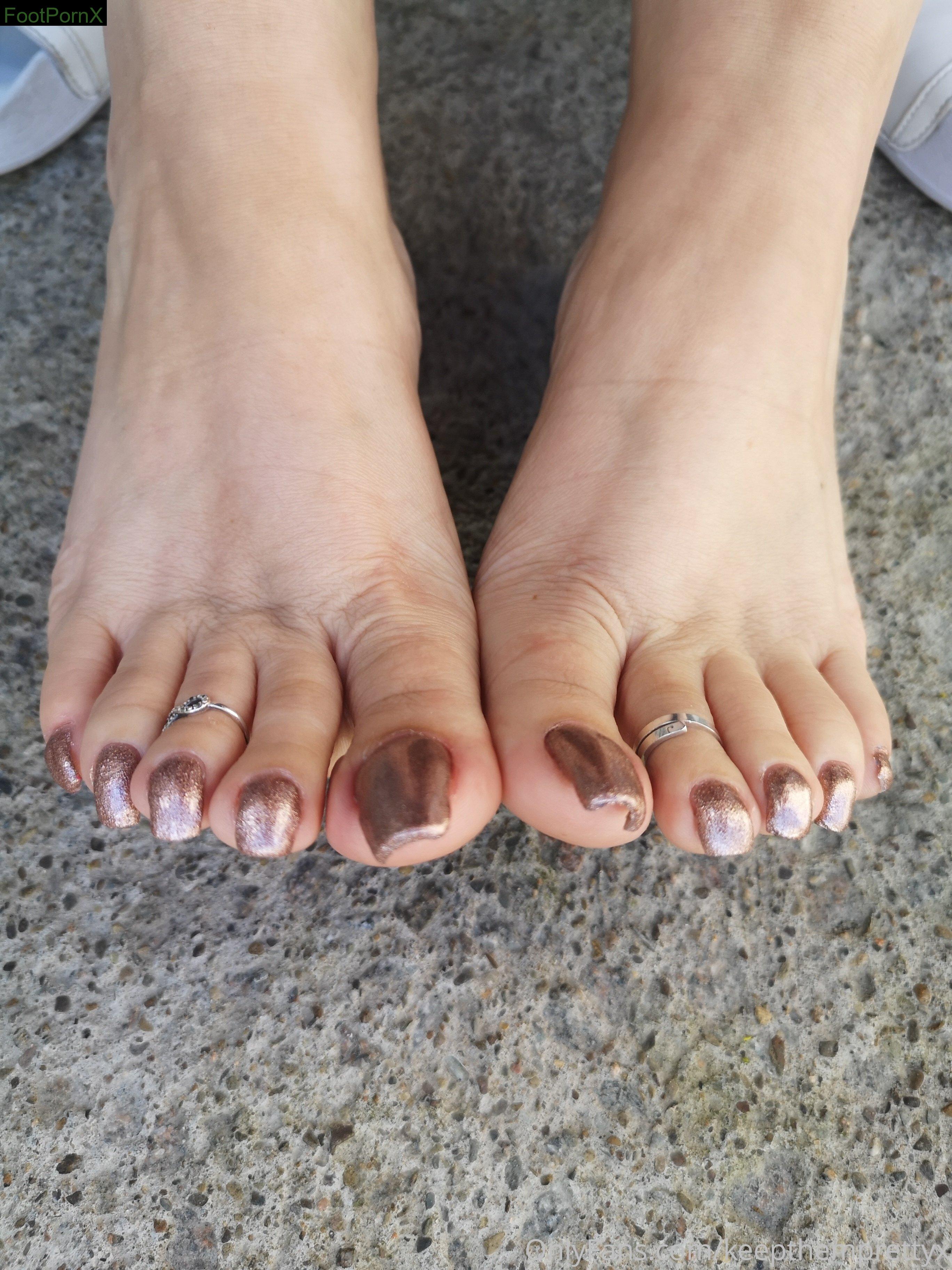 keepthemprettyx feet photo 12