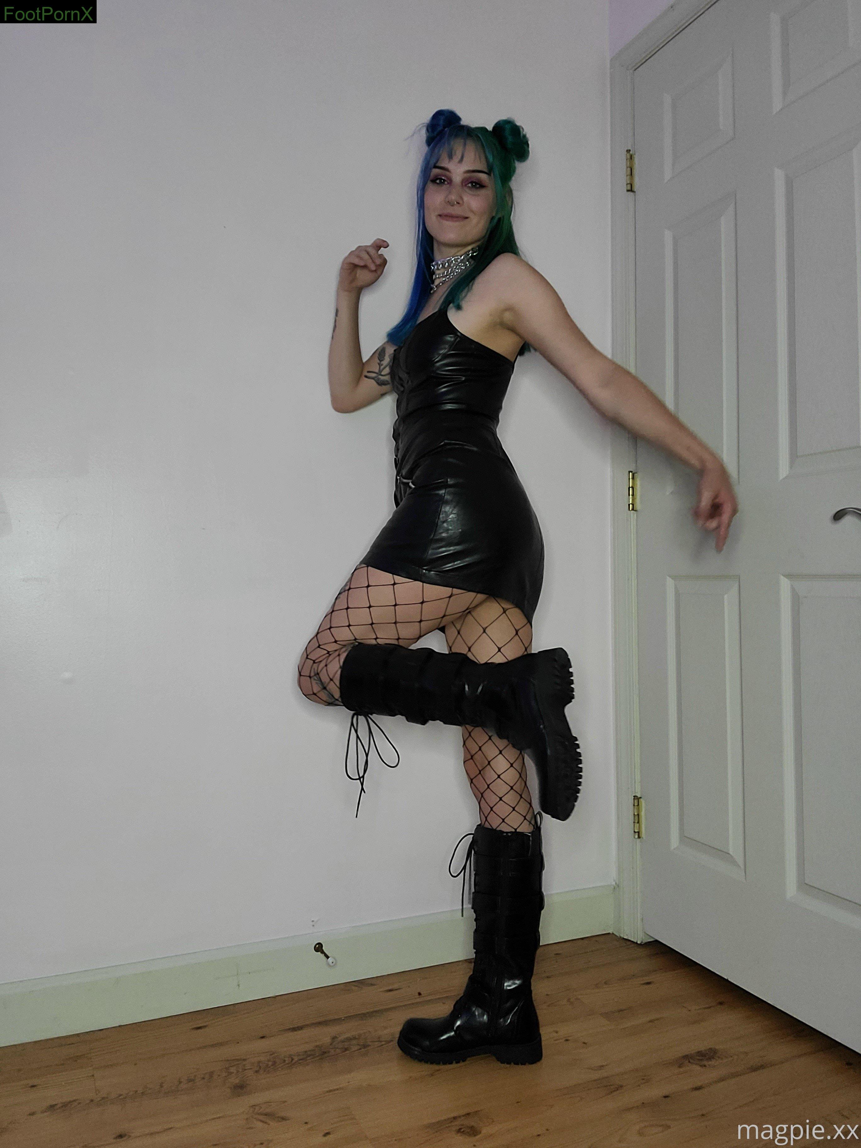 liltittypunkgf feet photo 10