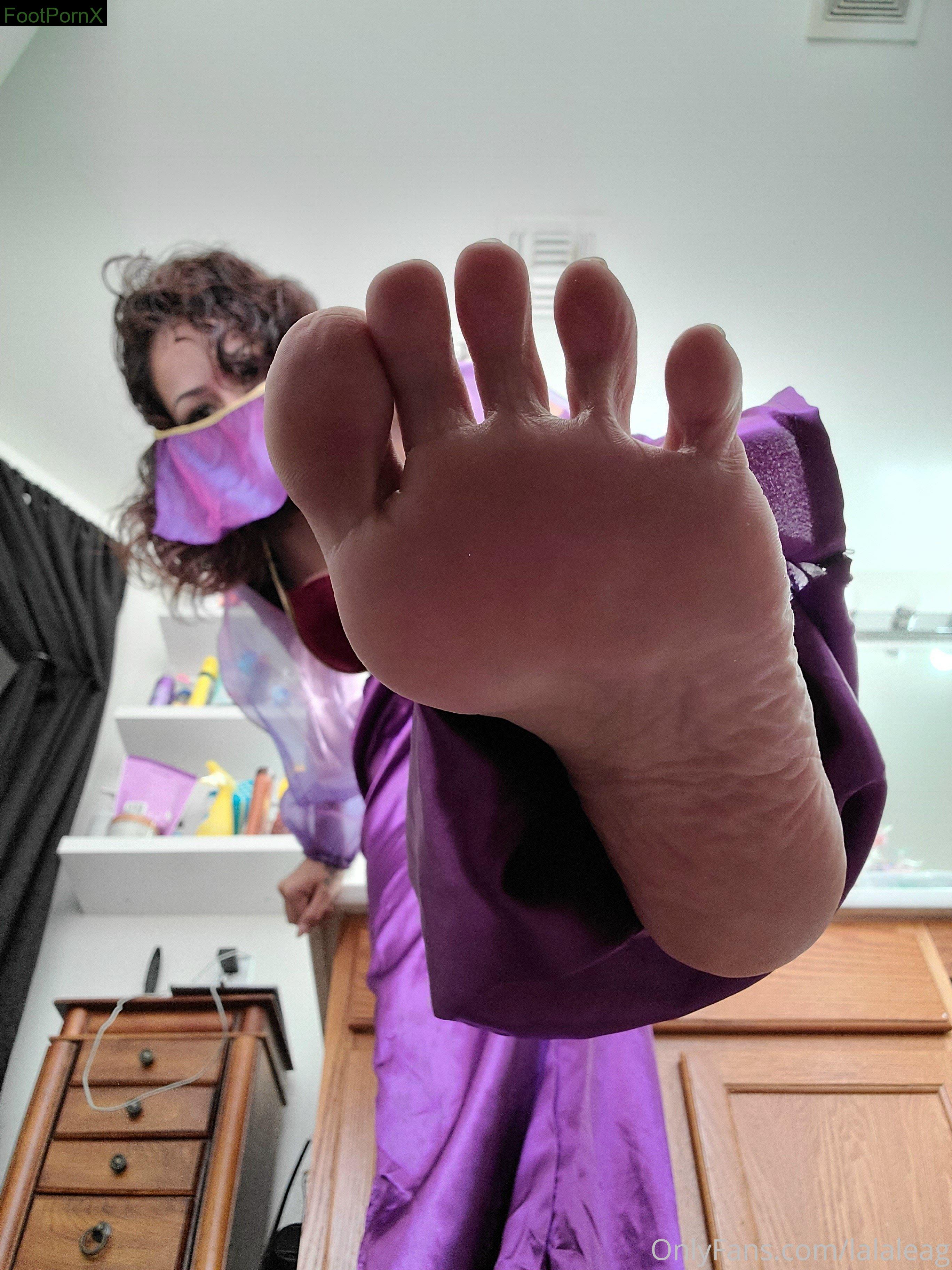 moon_soles2 feet photo 6