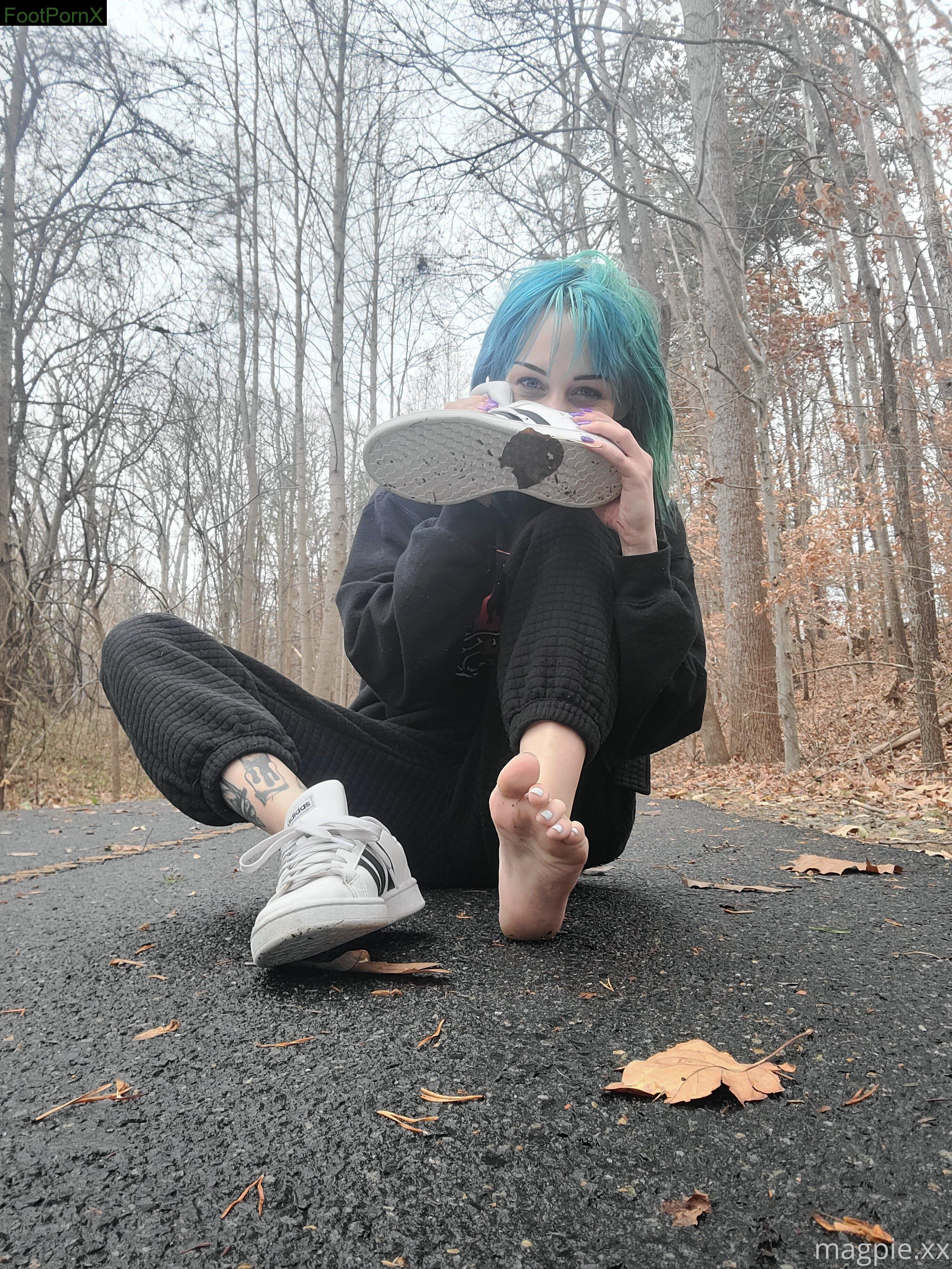 liltittypunkgf feet photo 19
