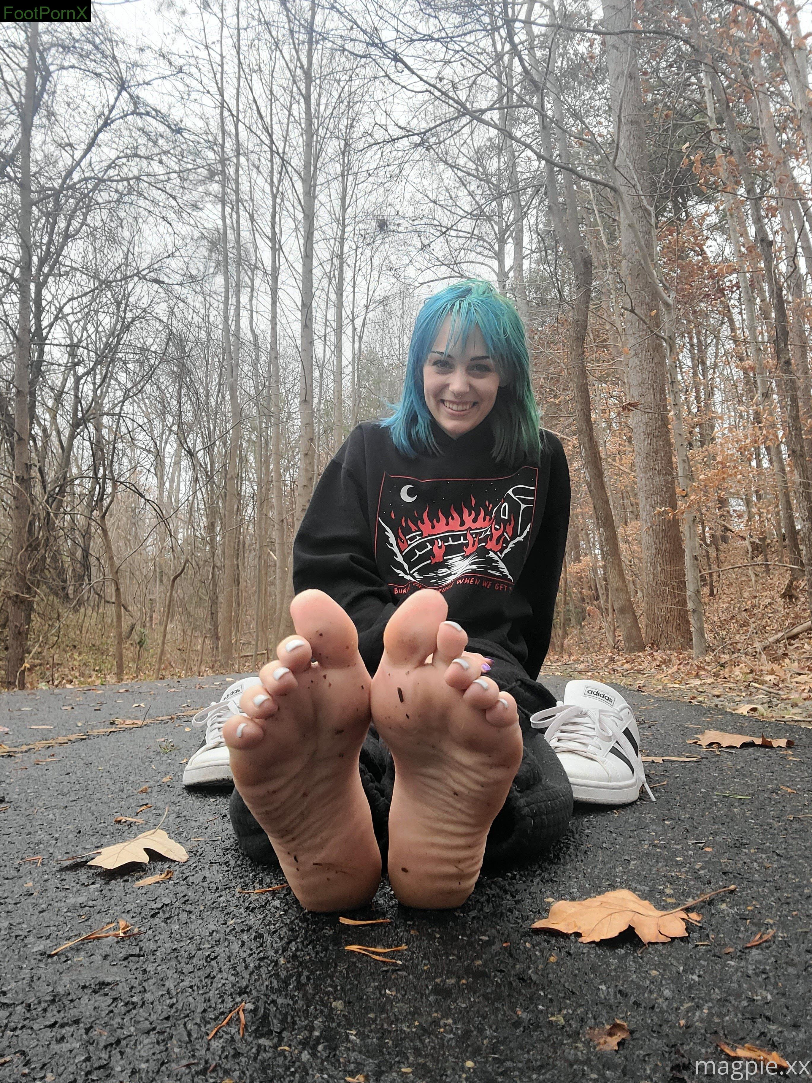 liltittypunkgf feet photo 20