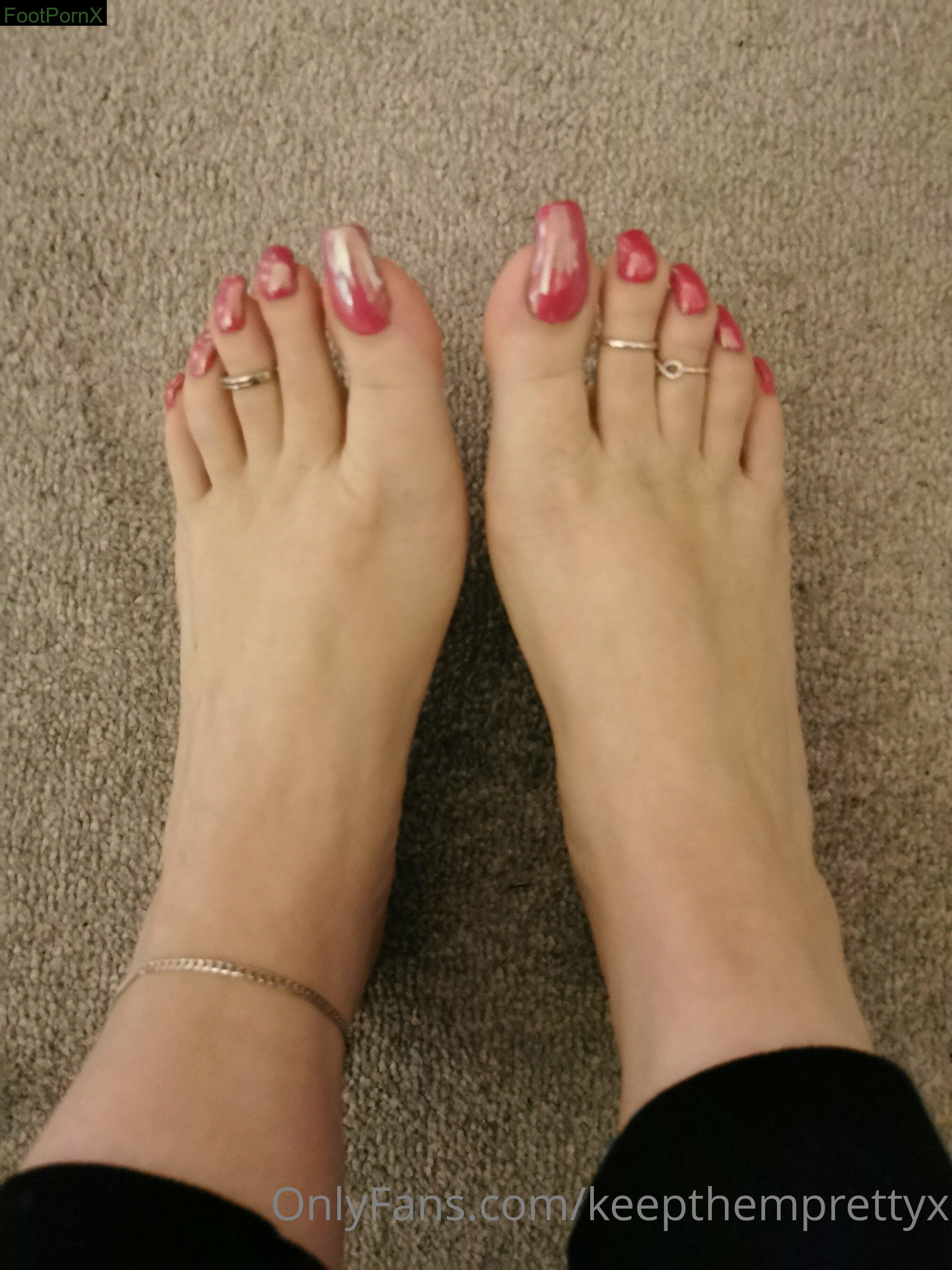 keepthemprettyx feet photo 6