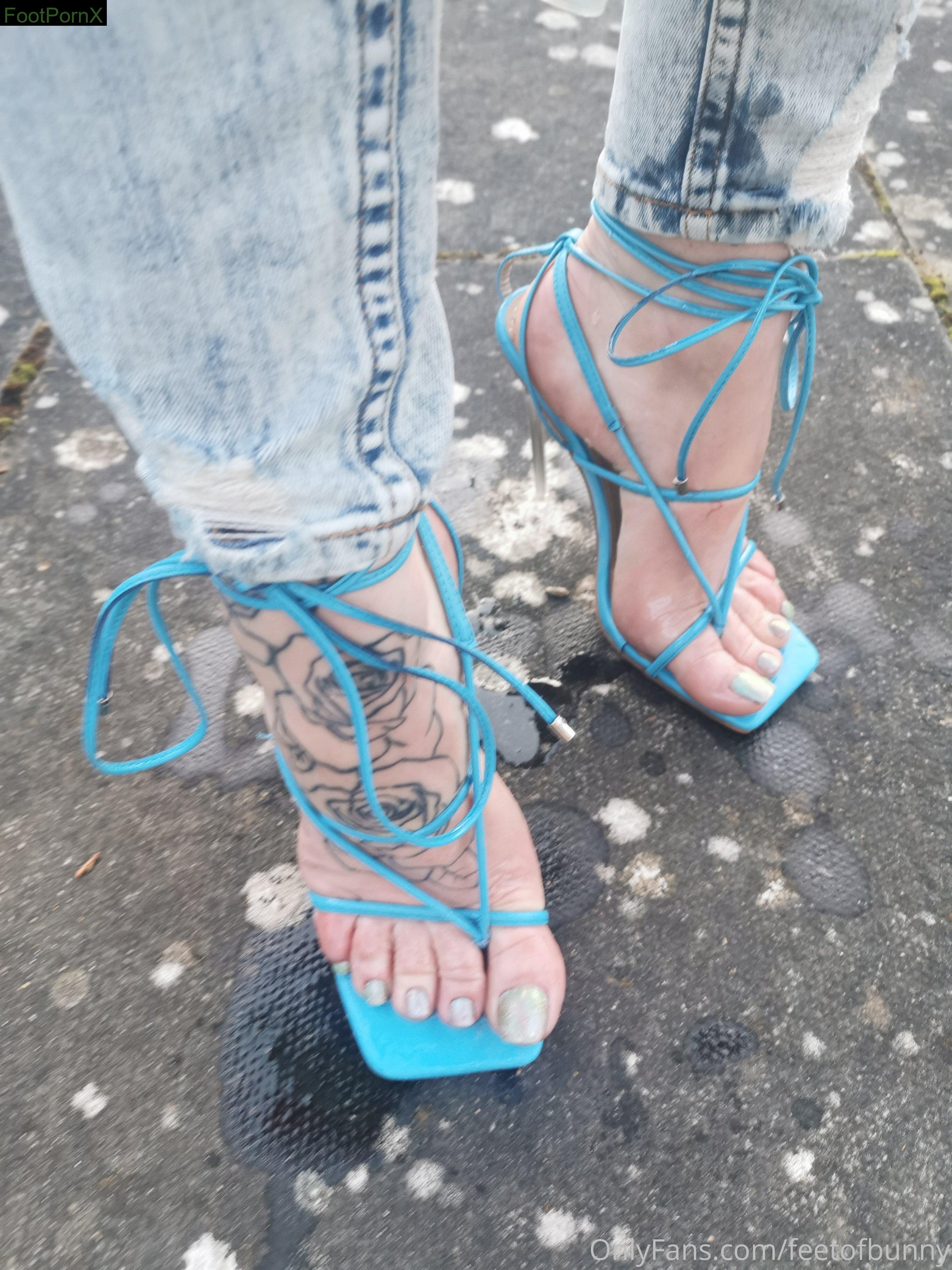 feetofbunny feet photo 8