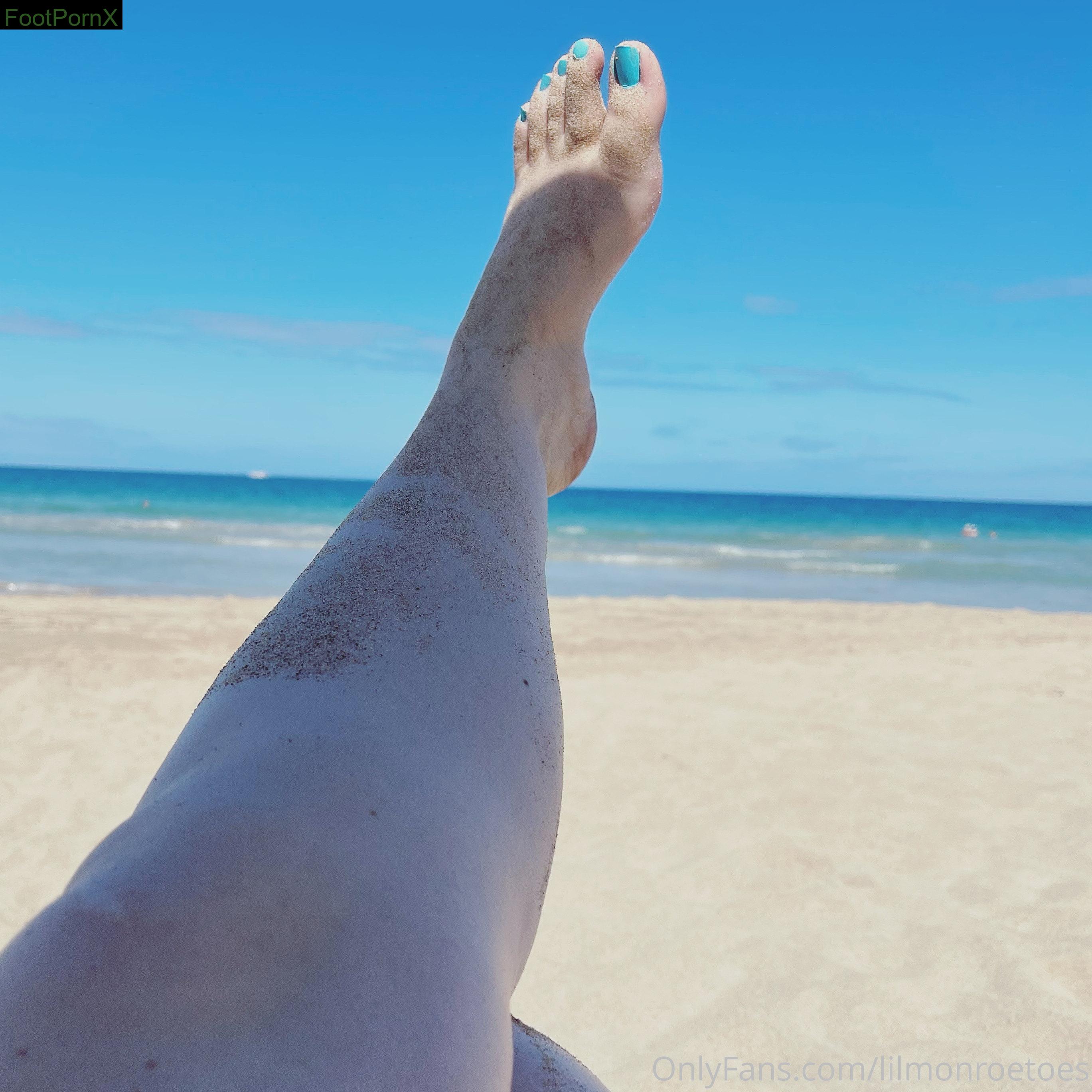 lilmonroetoes feet photo 15