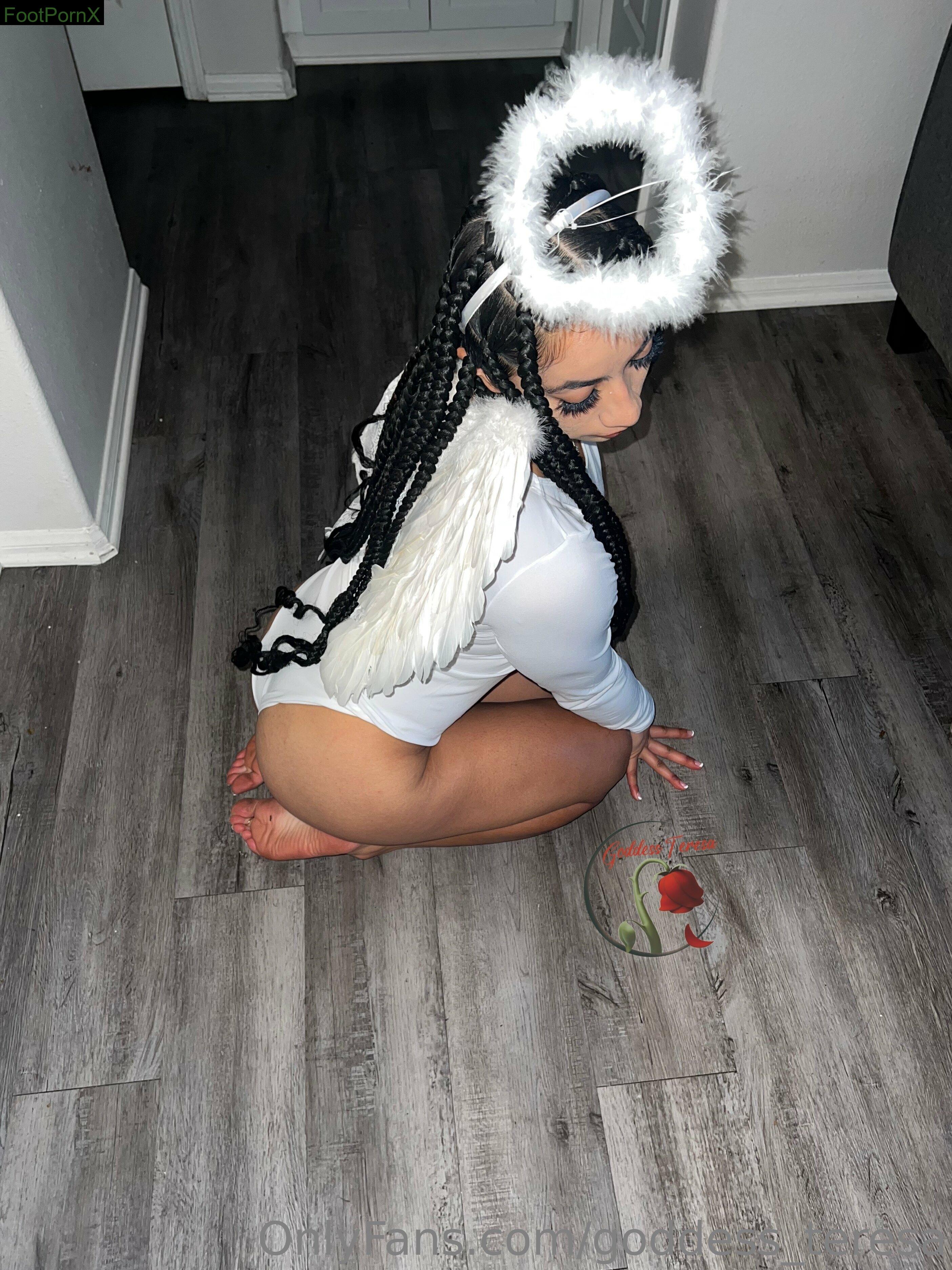 goddess_teresa feet photo 15