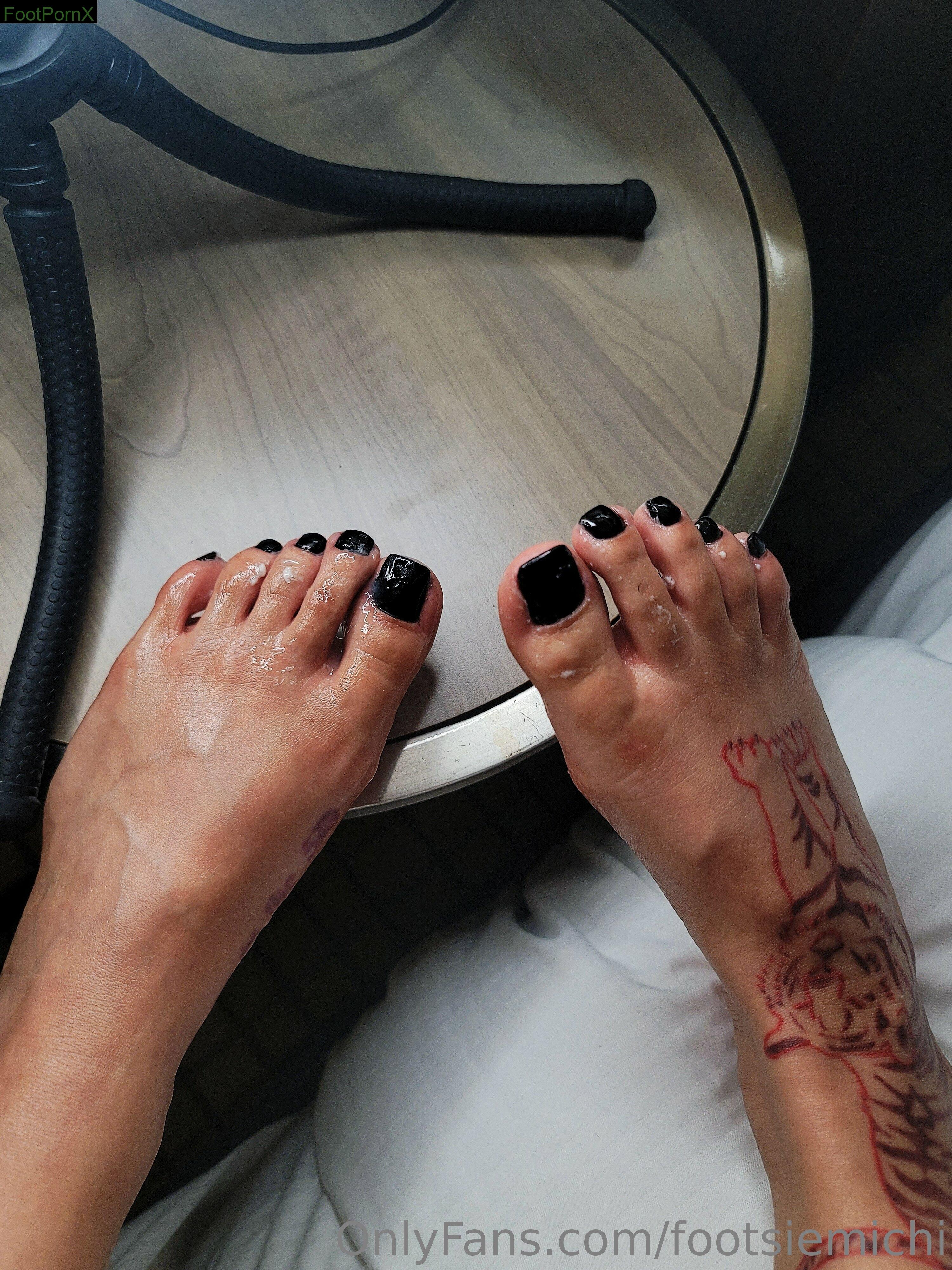 footsiemichi feet photo 11