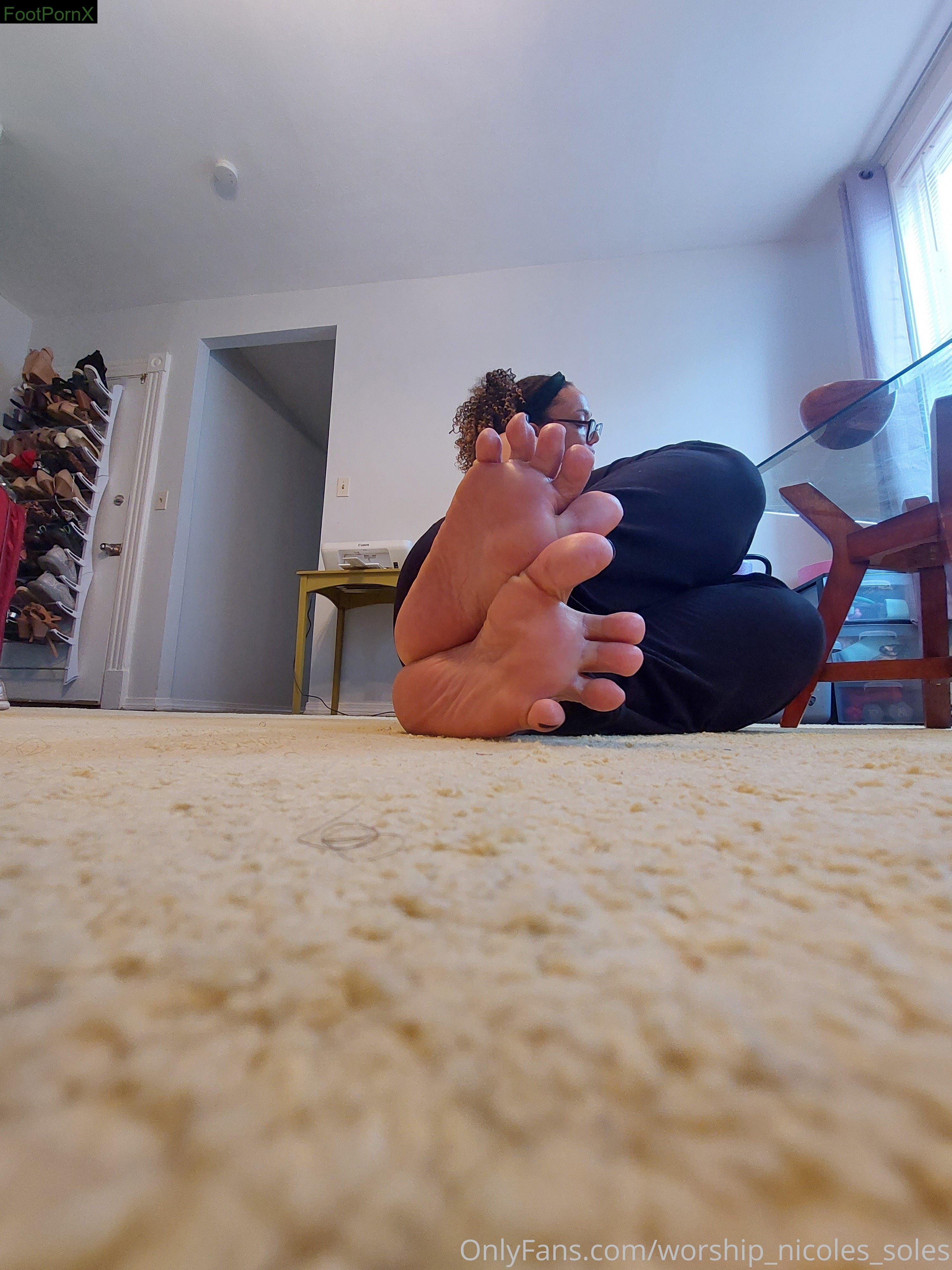 worship_nicoles_soles feet photo 13