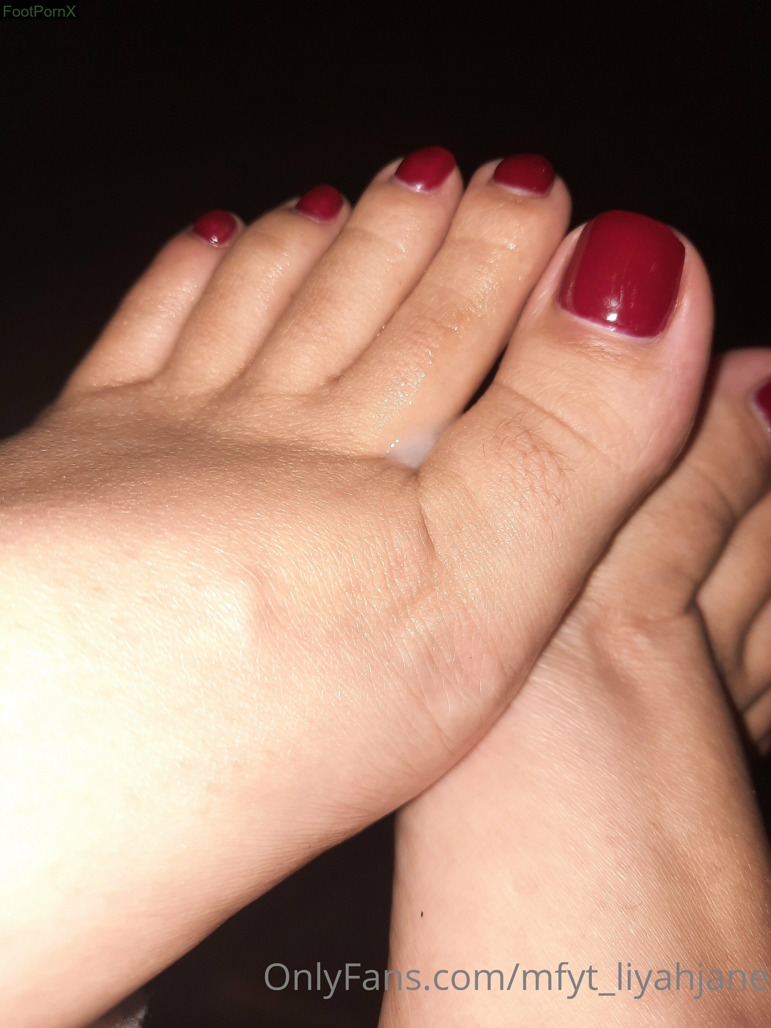 mfyt_liyahjane feet photo 11