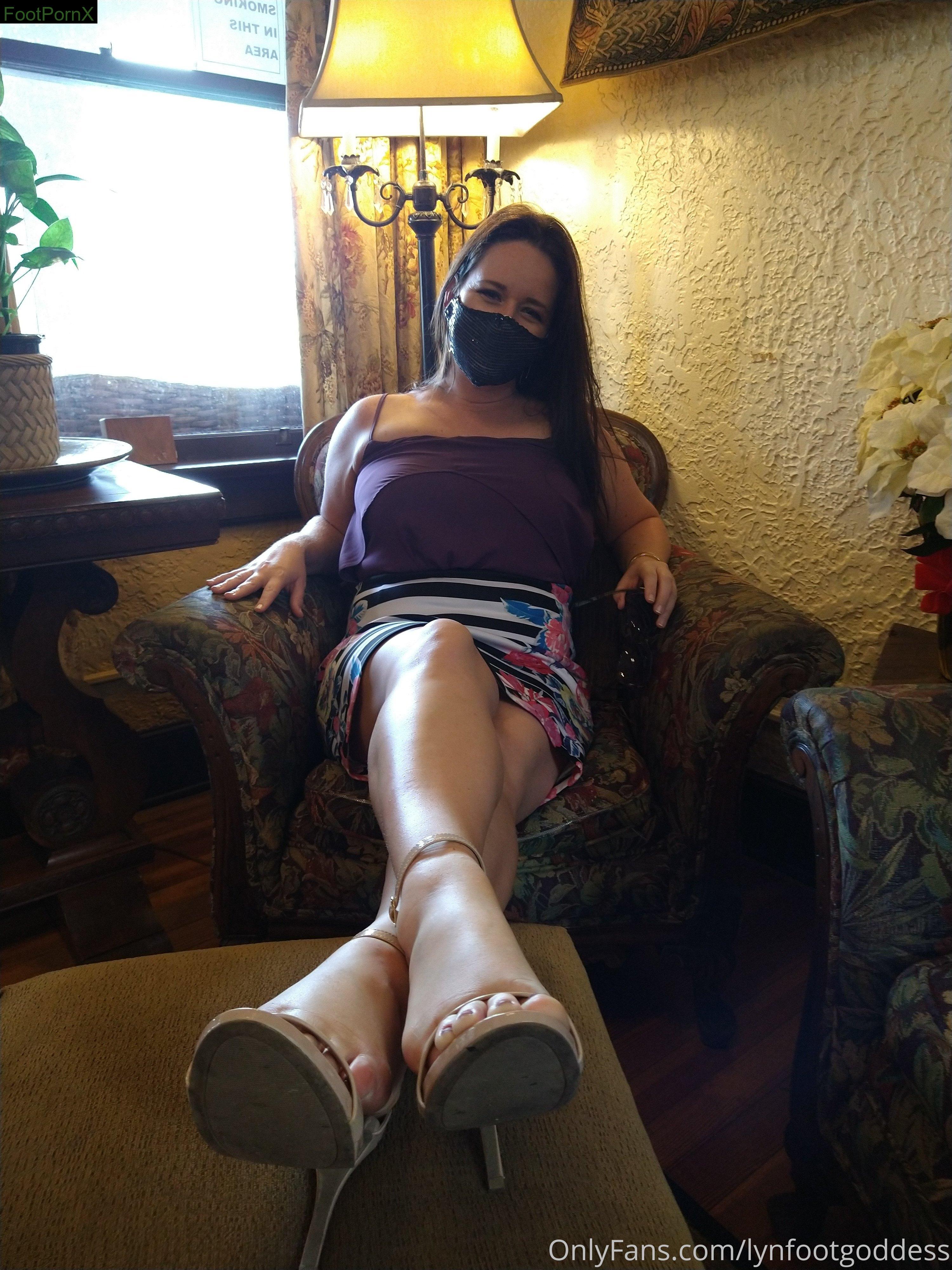 lynfootgoddess feet photo 12