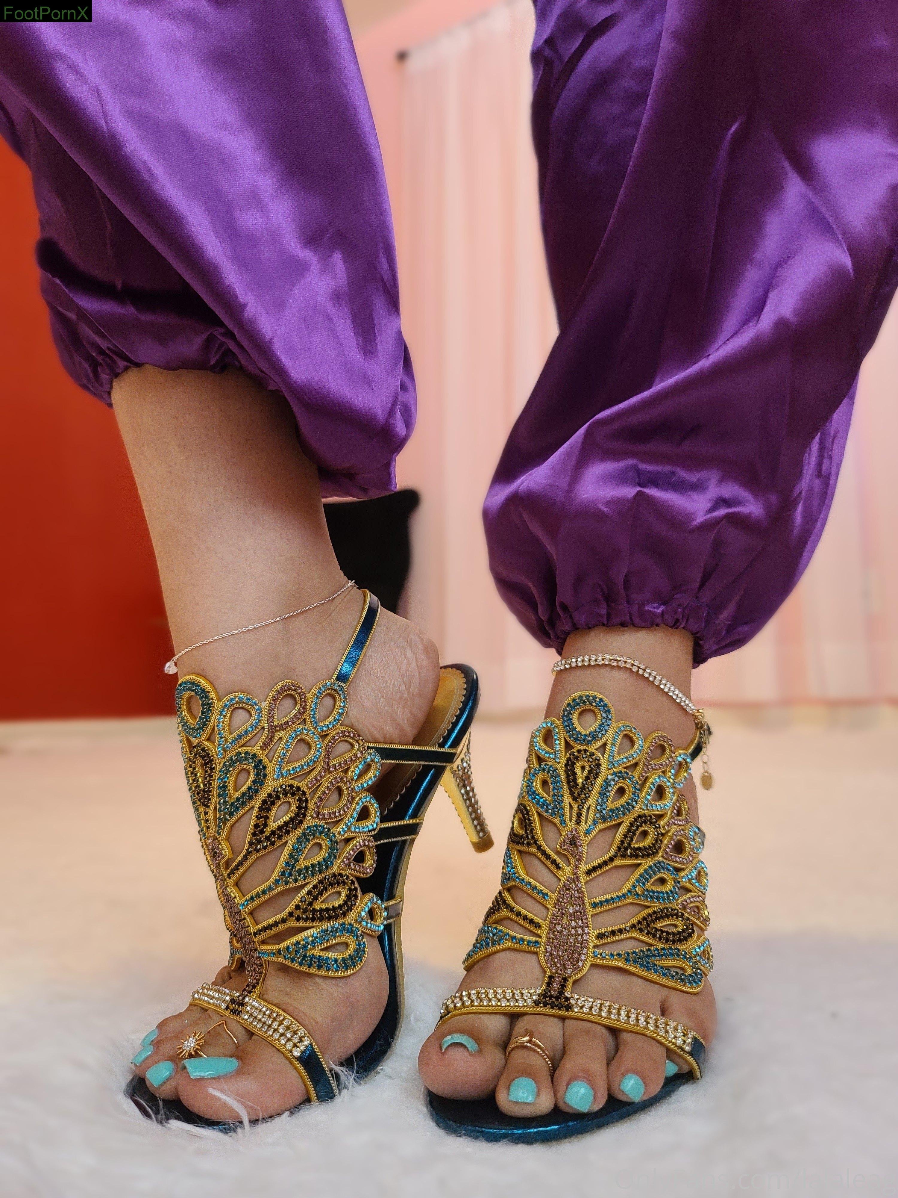 moon_soles2 feet photo 18