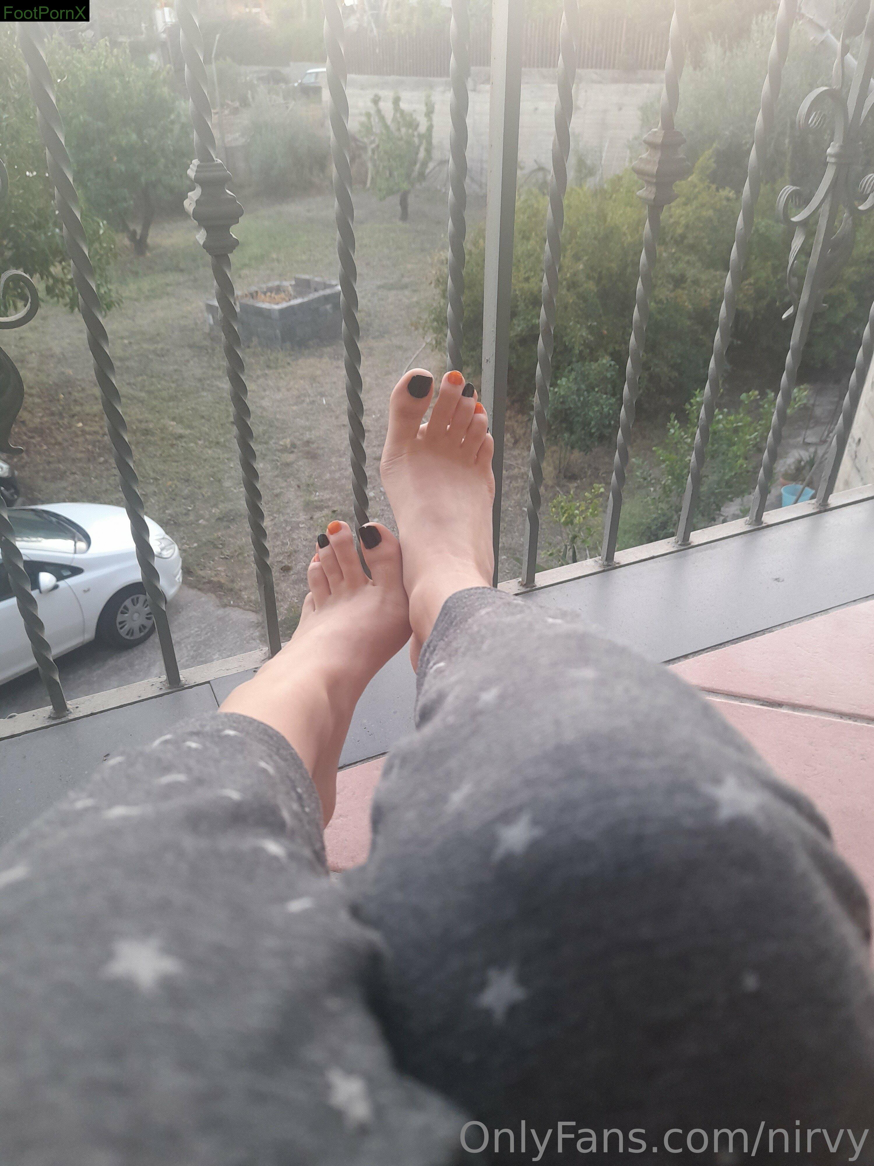 nirvy feet photo 11
