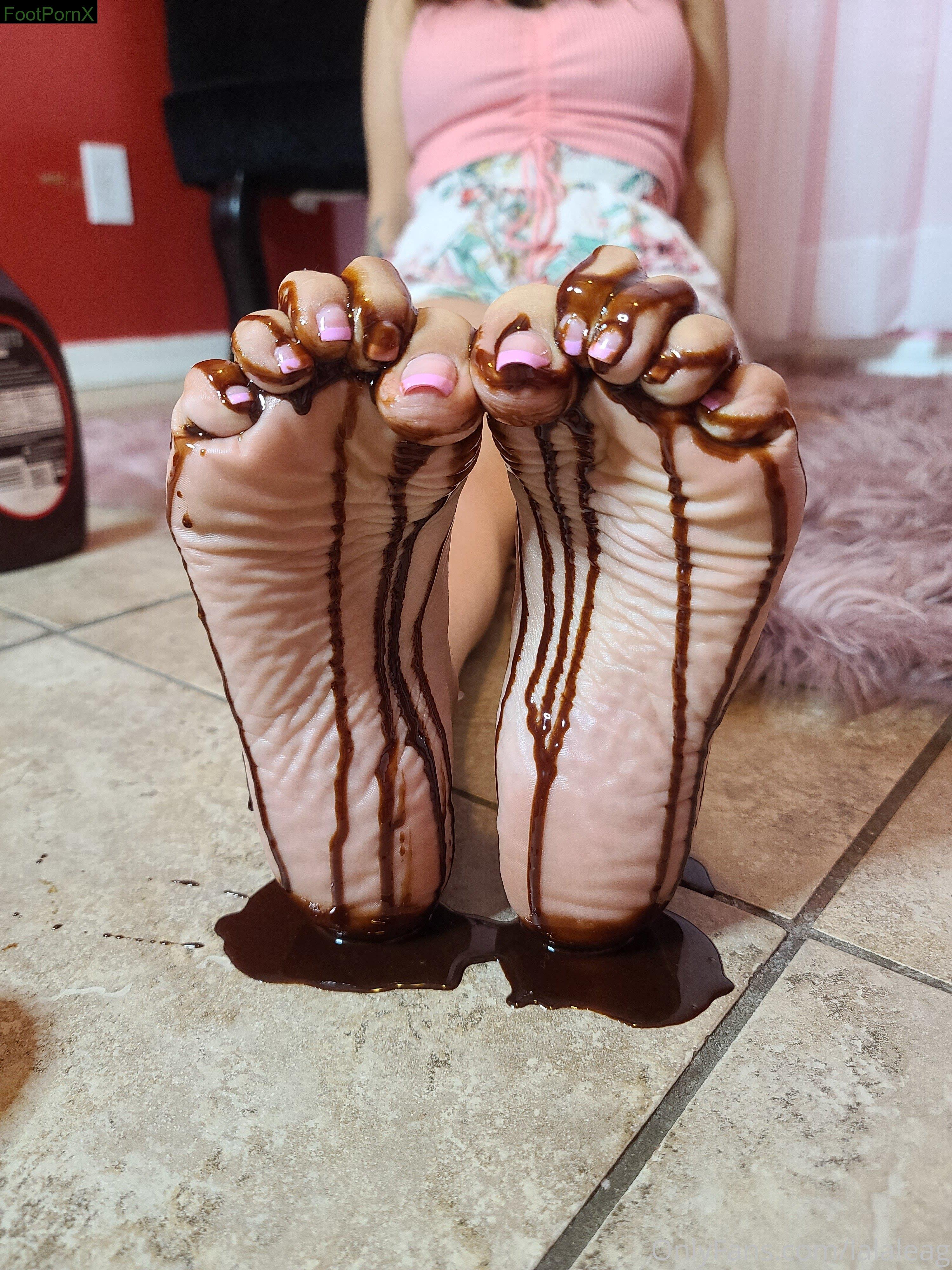moon_soles2 feet photo 5