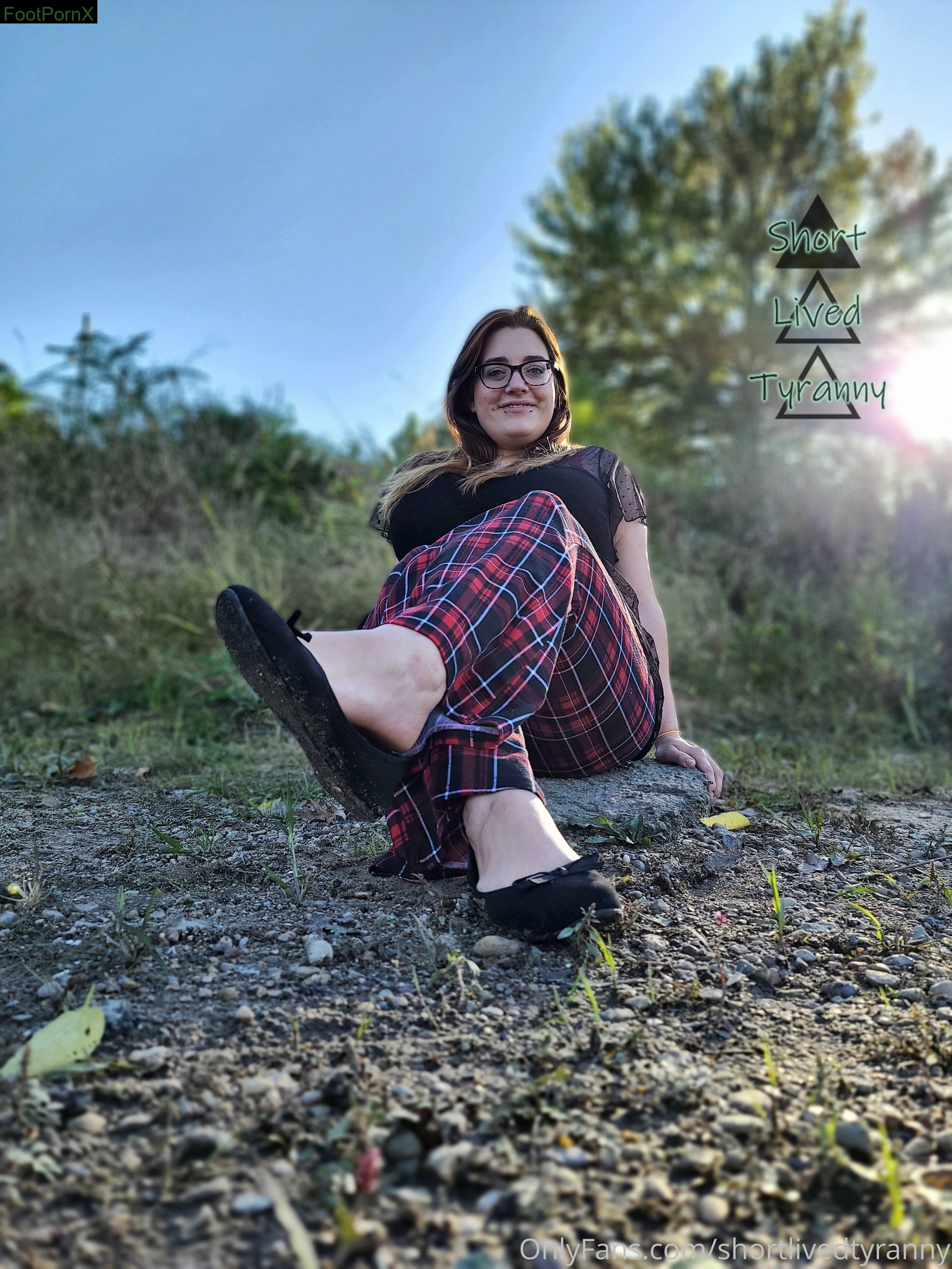 shortlivedtyranny feet photo 11