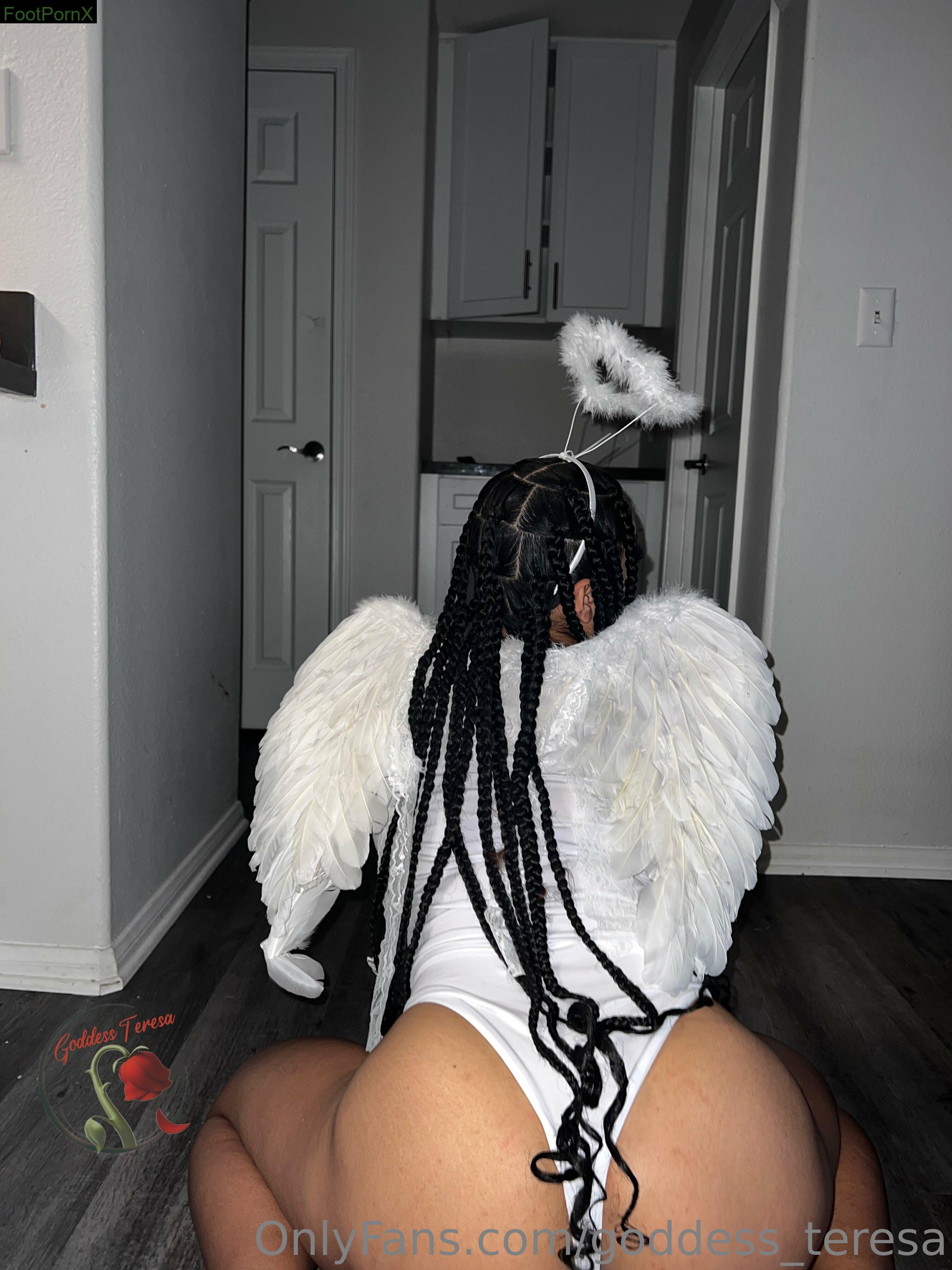 goddess_teresa feet photo 1